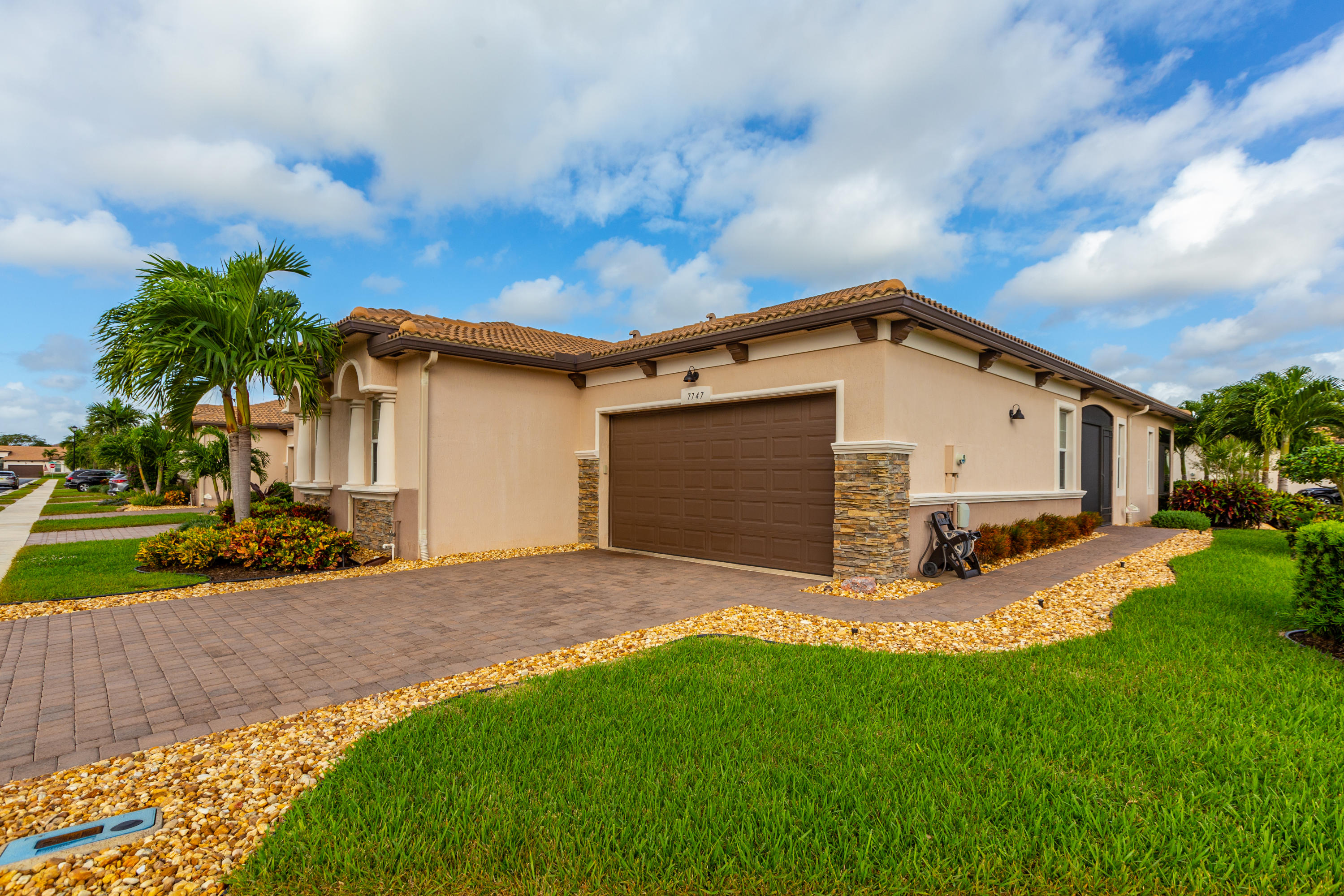 2/2 in Villaggio Reserve for sale 429,900