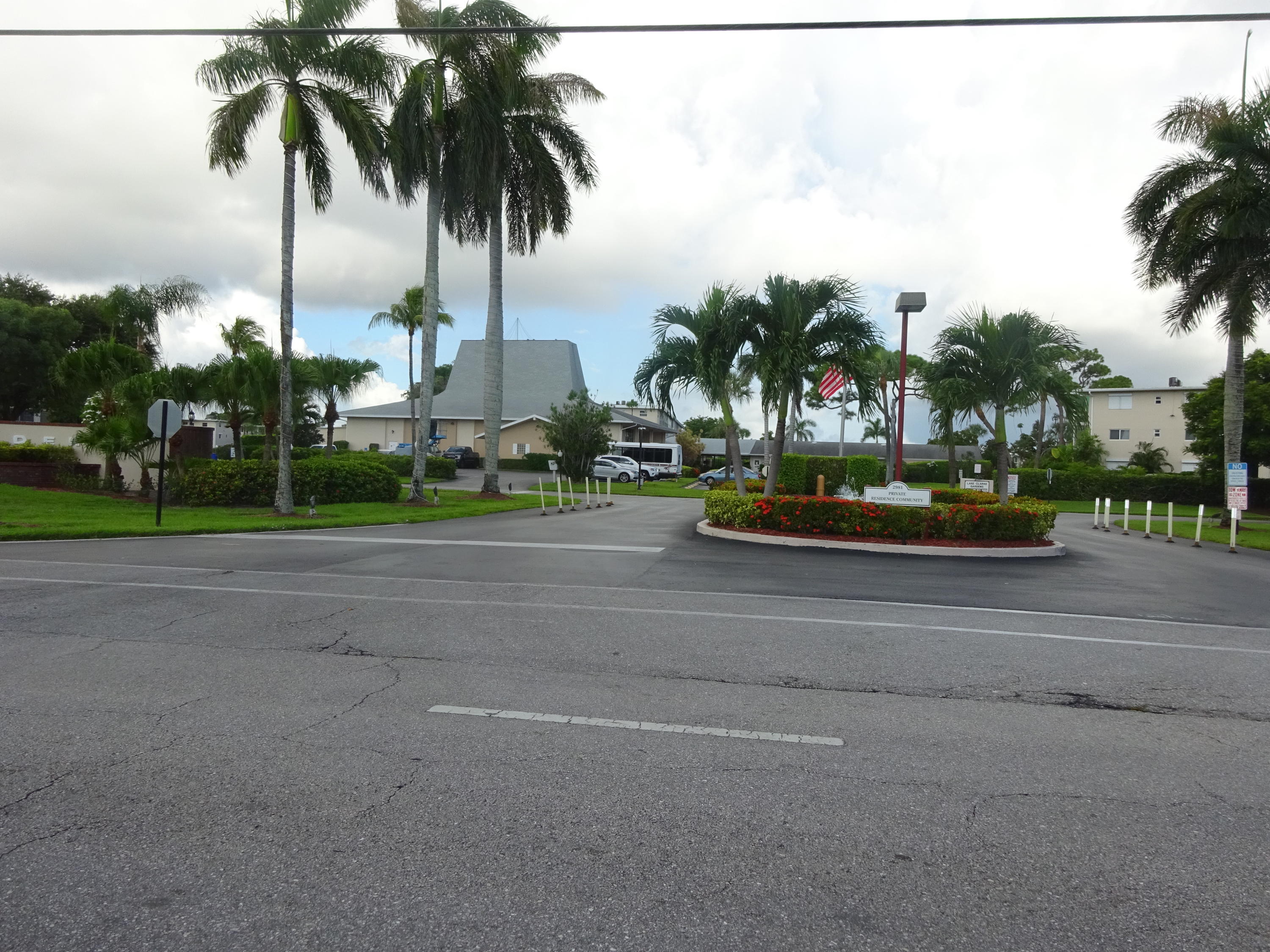 Lake Clarke Gardens Condo 26 properties for sale, Lake Worth,33461 FL