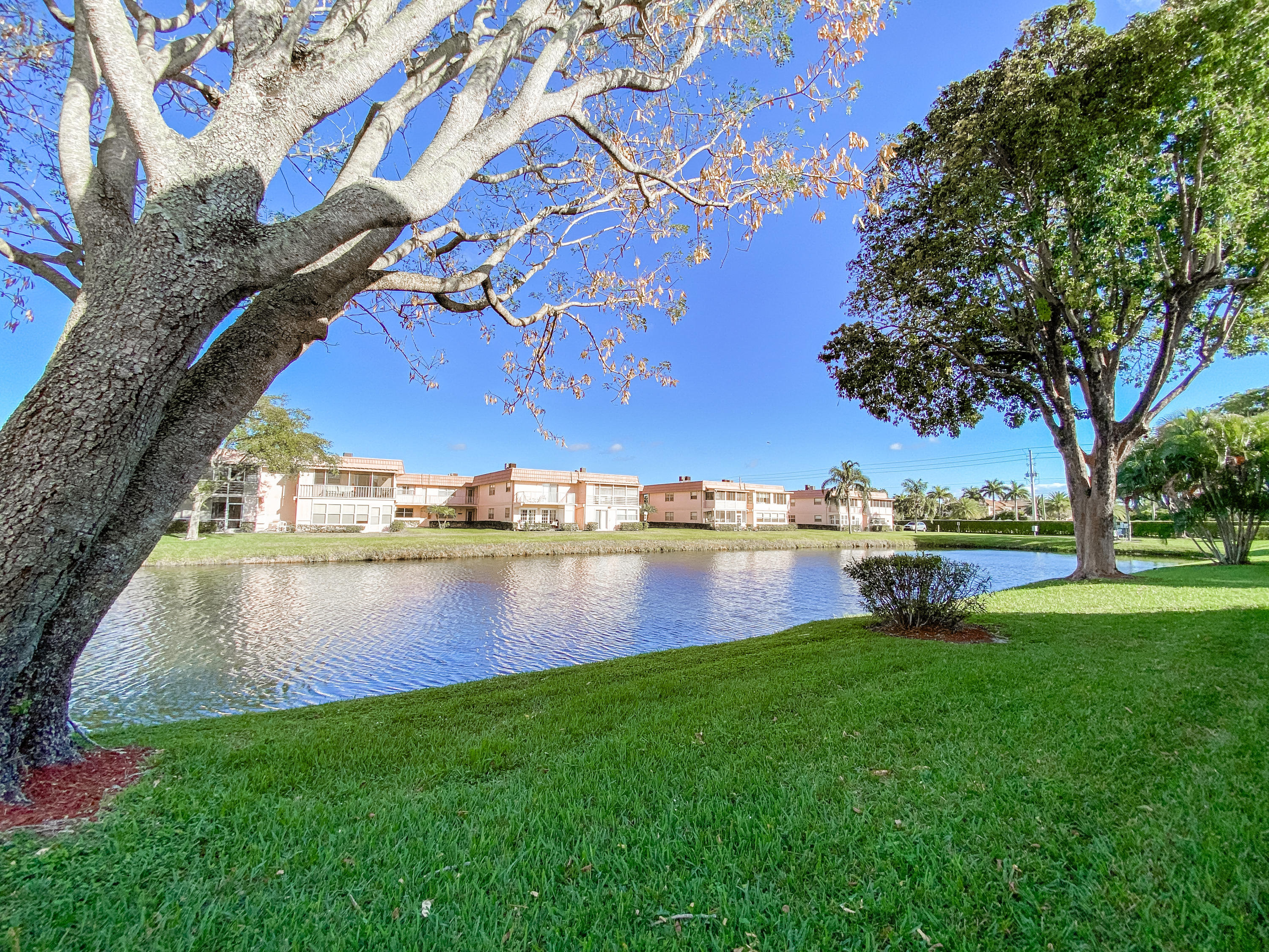 KINGS POINT SAXONY CONDOSKINGS POINT SAXONY CONDOS 15 properties for