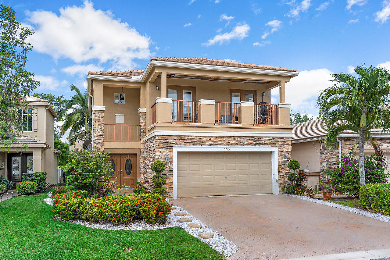 THOROUGHBRED LAKE 8 properties for sale, Lake Worth,33449 FL. Boca Agency Real Estate.