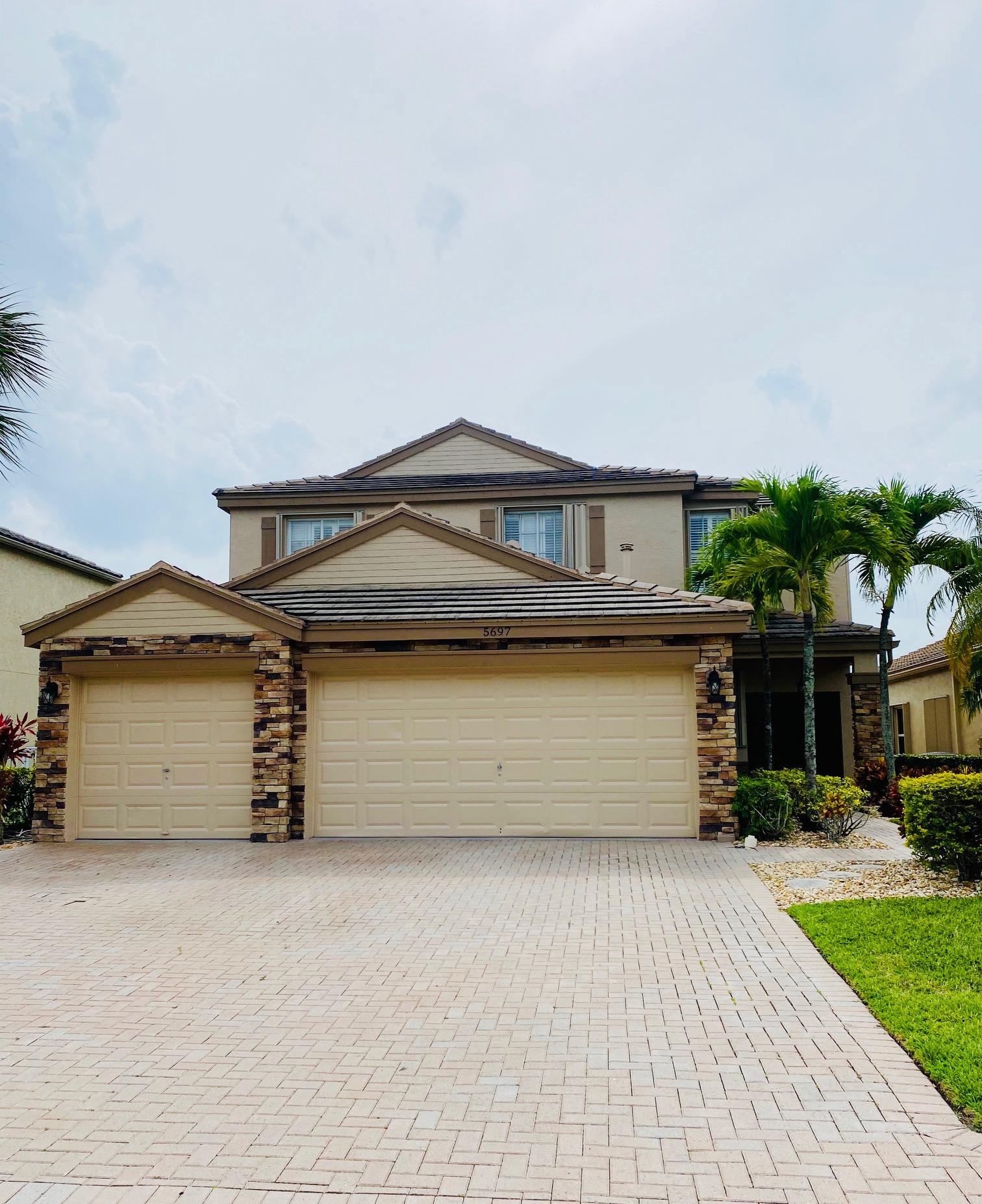 THOROUGHBRED LAKE 8 properties for sale, Lake Worth,33449 FL. Boca