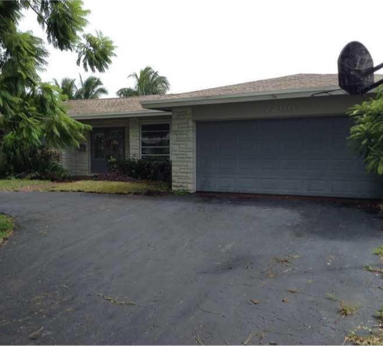 MIRROR LAKE ESTATES 4 properties for sale, Plantation,33313 FL. Boca