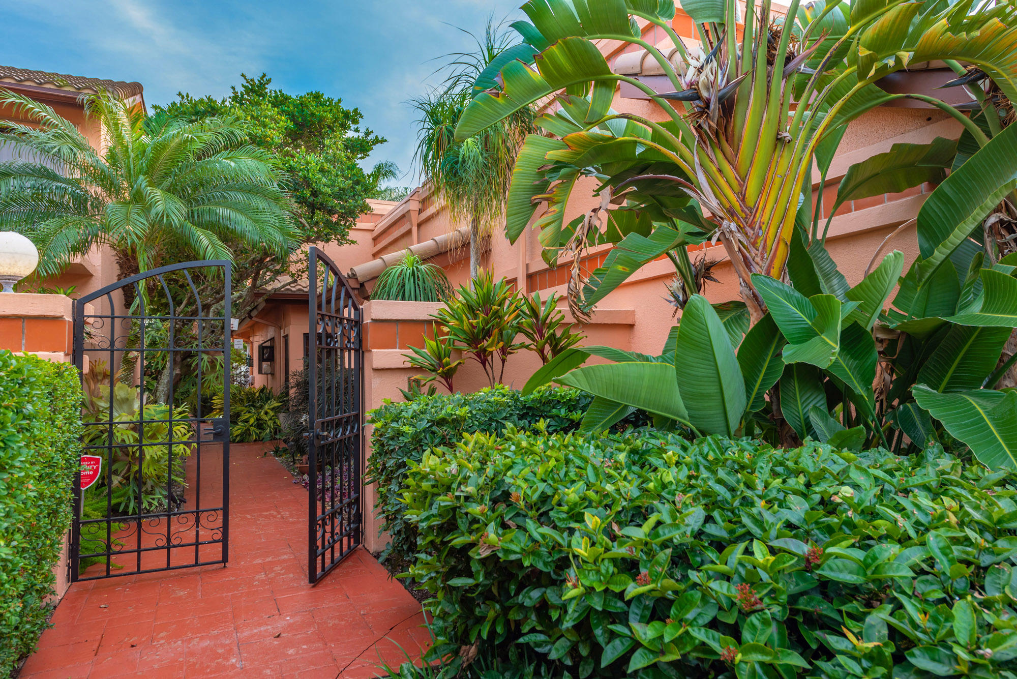 3/2 in Villa Flora at Boca Pointe for sale 469,990