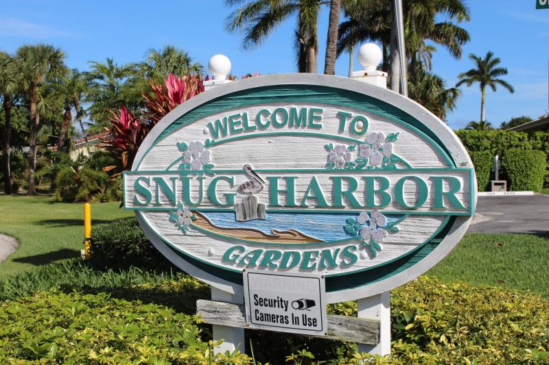 SNUG HARBOR GARDENS CONDOSNUG HARBOR GARDENS CONDO 7 properties for sale, Boynton Beach,33435