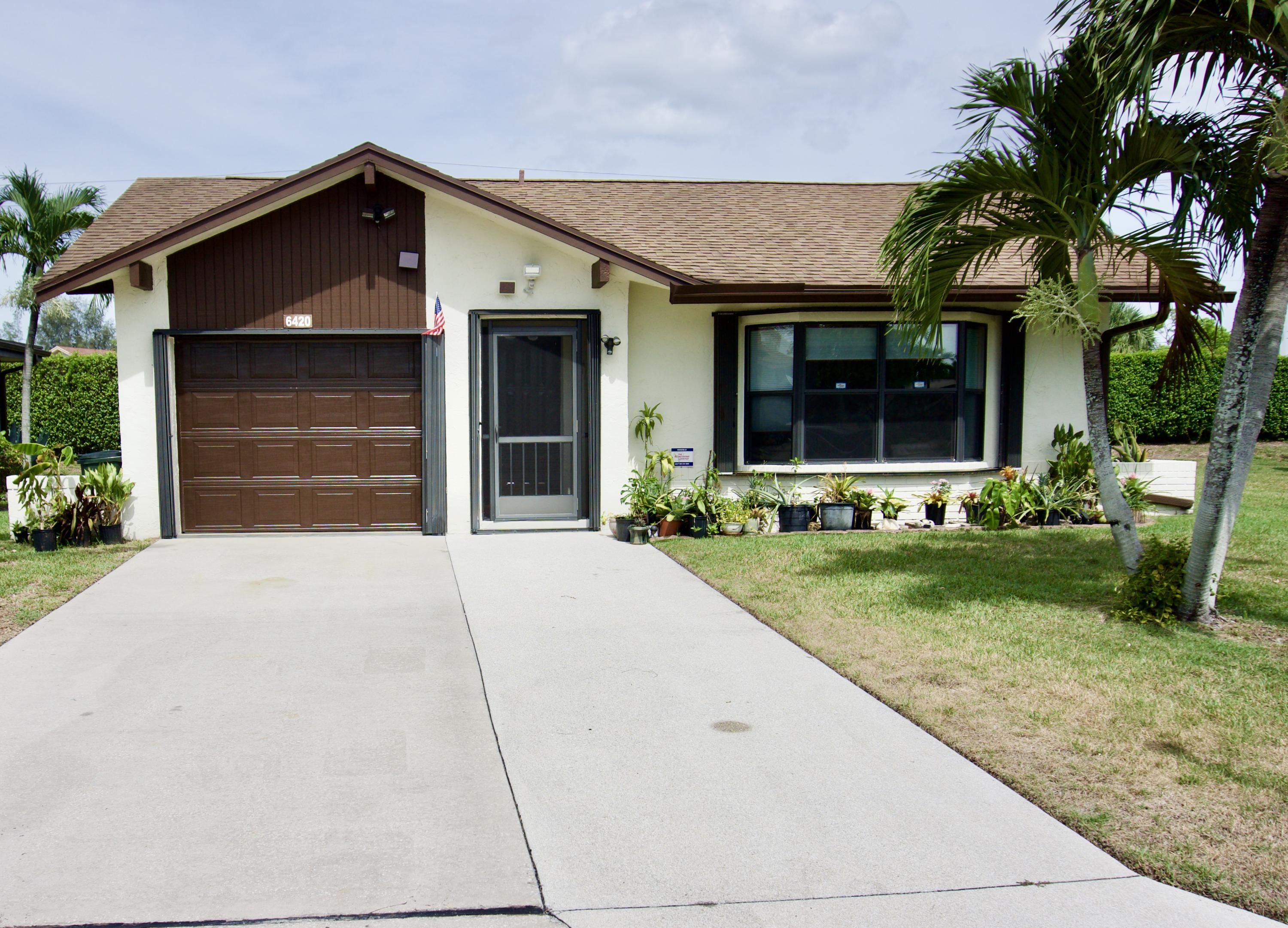 Buttonwood 2 properties for sale, Green Acres,33463 FL. Boca Agency