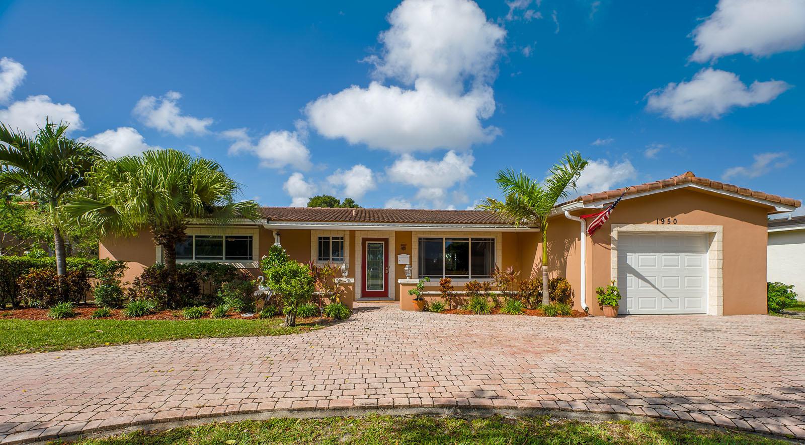 PASADENA LAKES 4 properties for sale, Pembroke Pines,33024 FL. Boca