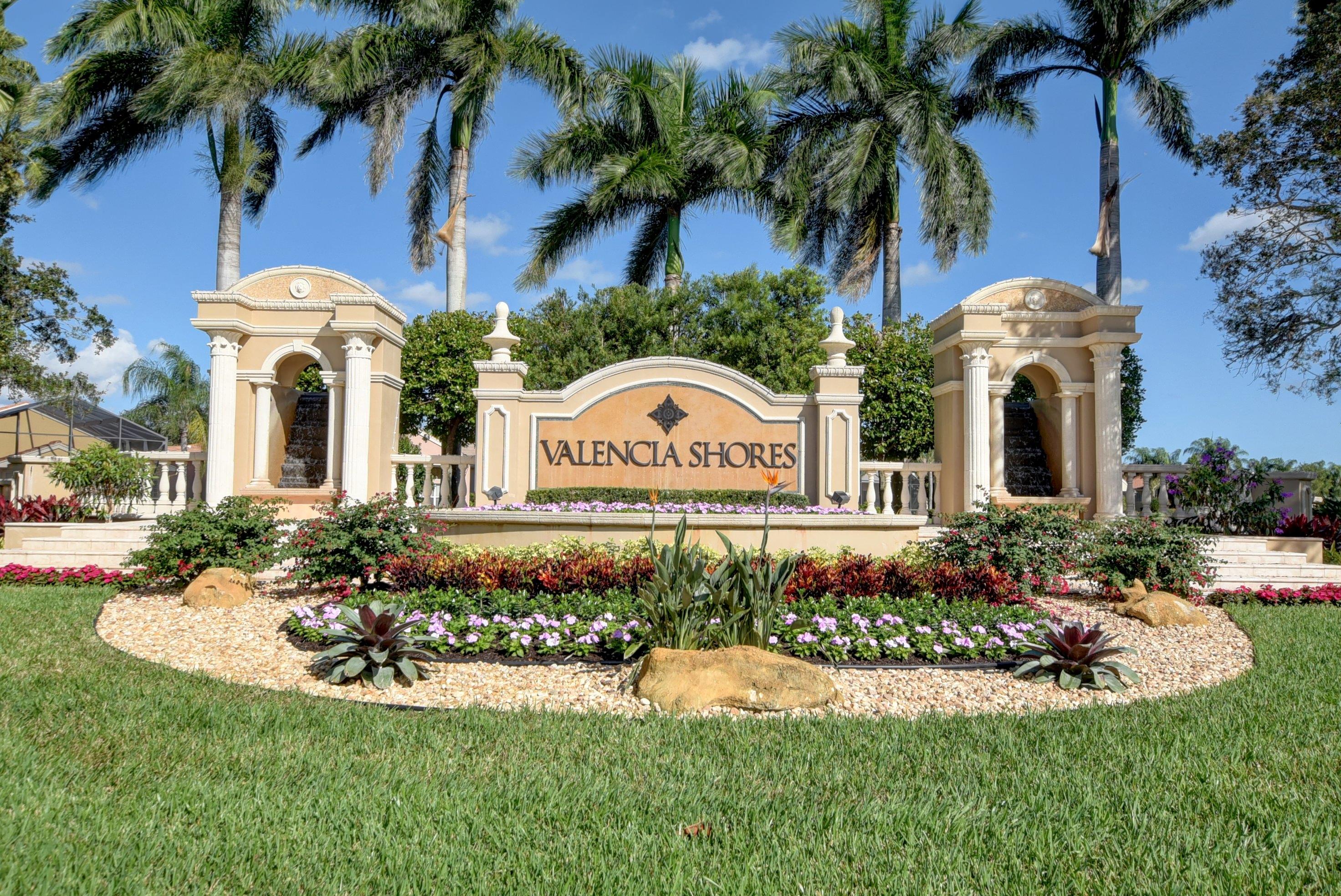 3/2 in Valencia Shores for sale 355,000