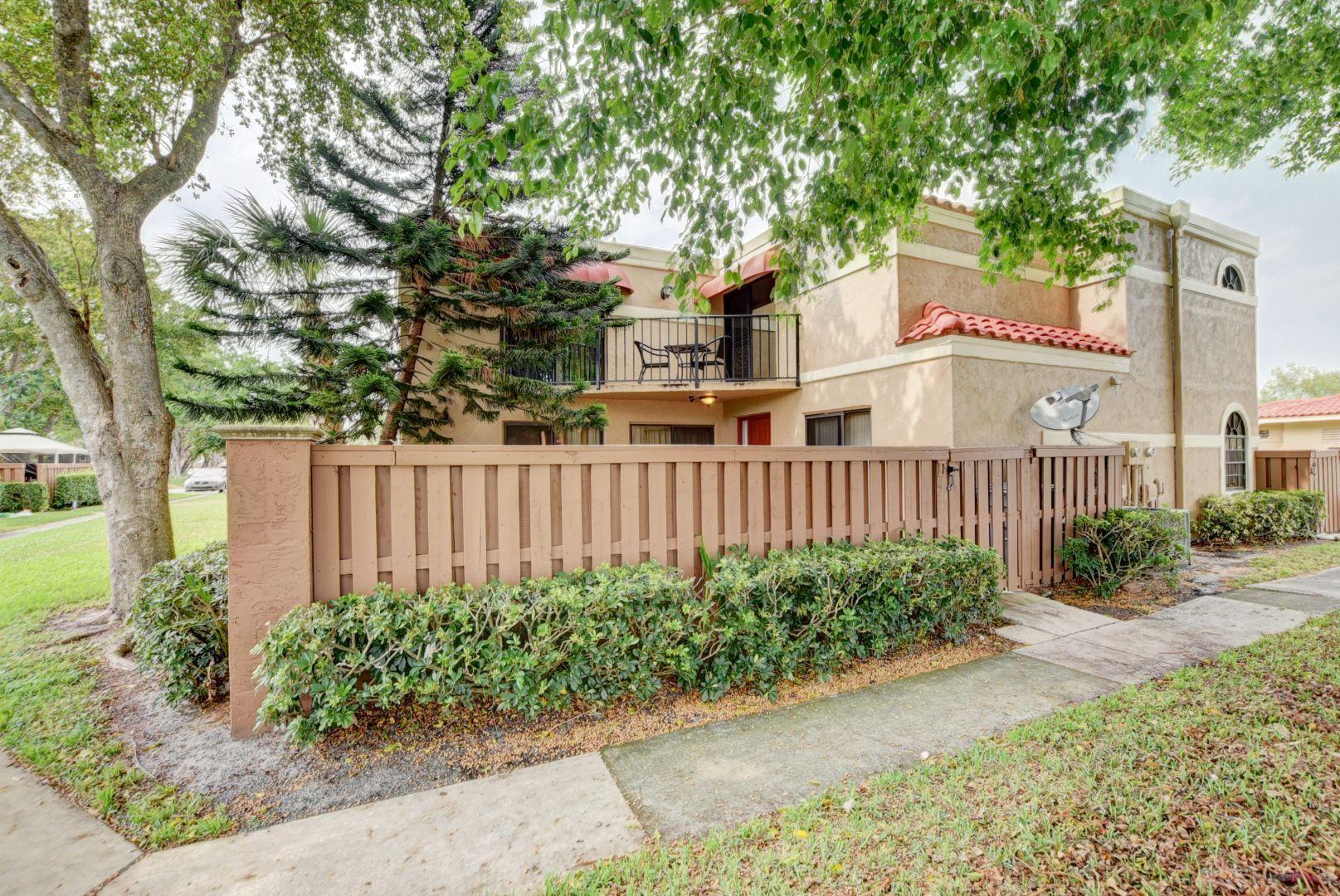 BANYAN LAKES 2 properties for sale, Boca Raton,33433 FL. Boca Agency Real Estate.