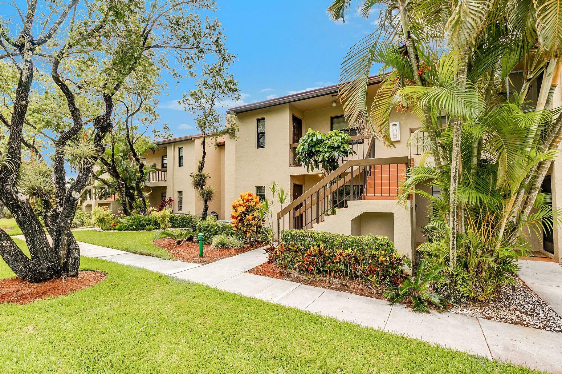 Fairways of Boca Lago 7 properties for sale, Boca Raton,33433 FL. Boca Agency Real Estate.