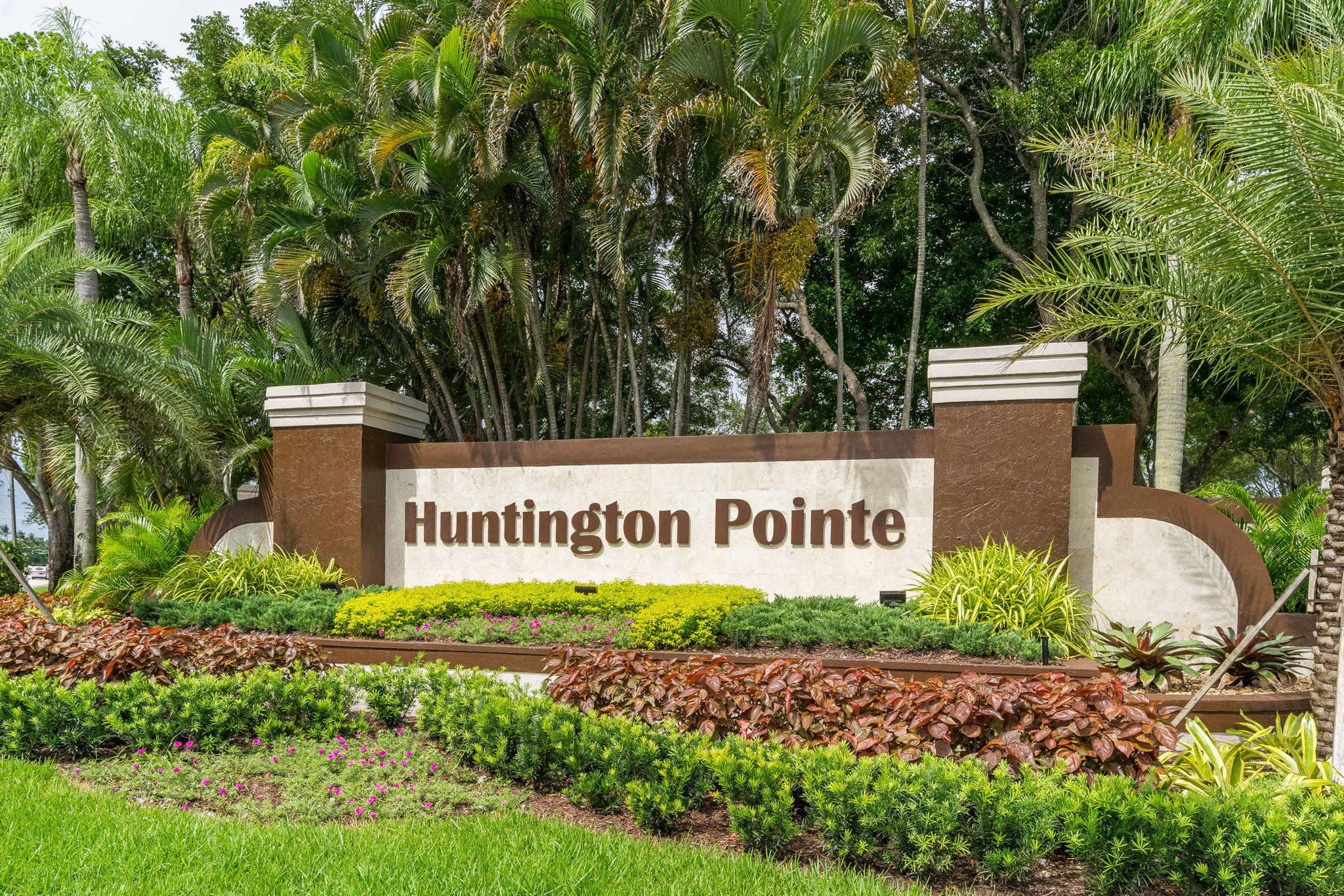 Huntington Pointe Villas For Rent