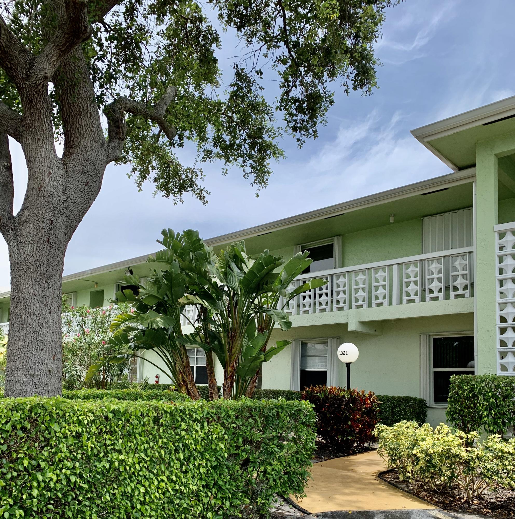 PINES OF DELRAY NORTH CONPINES OF DELRAY NORTH CON 9 properties for