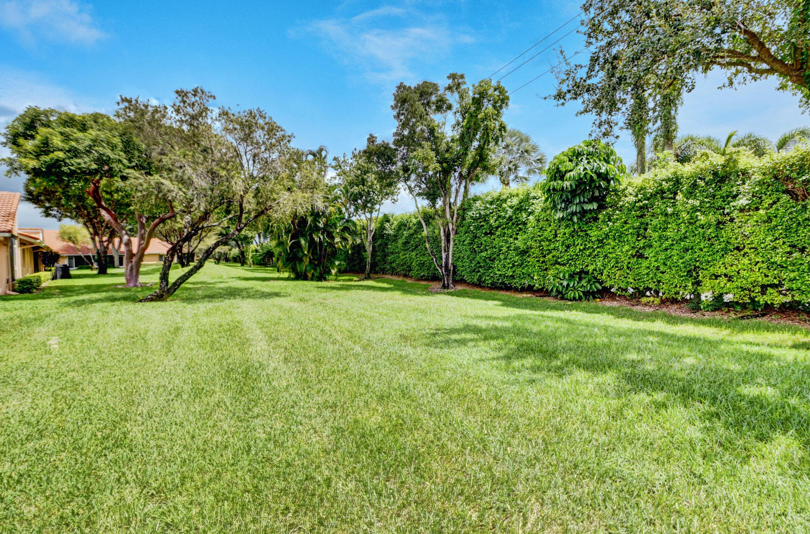 2/2 in Palm Isles for sale 189,900