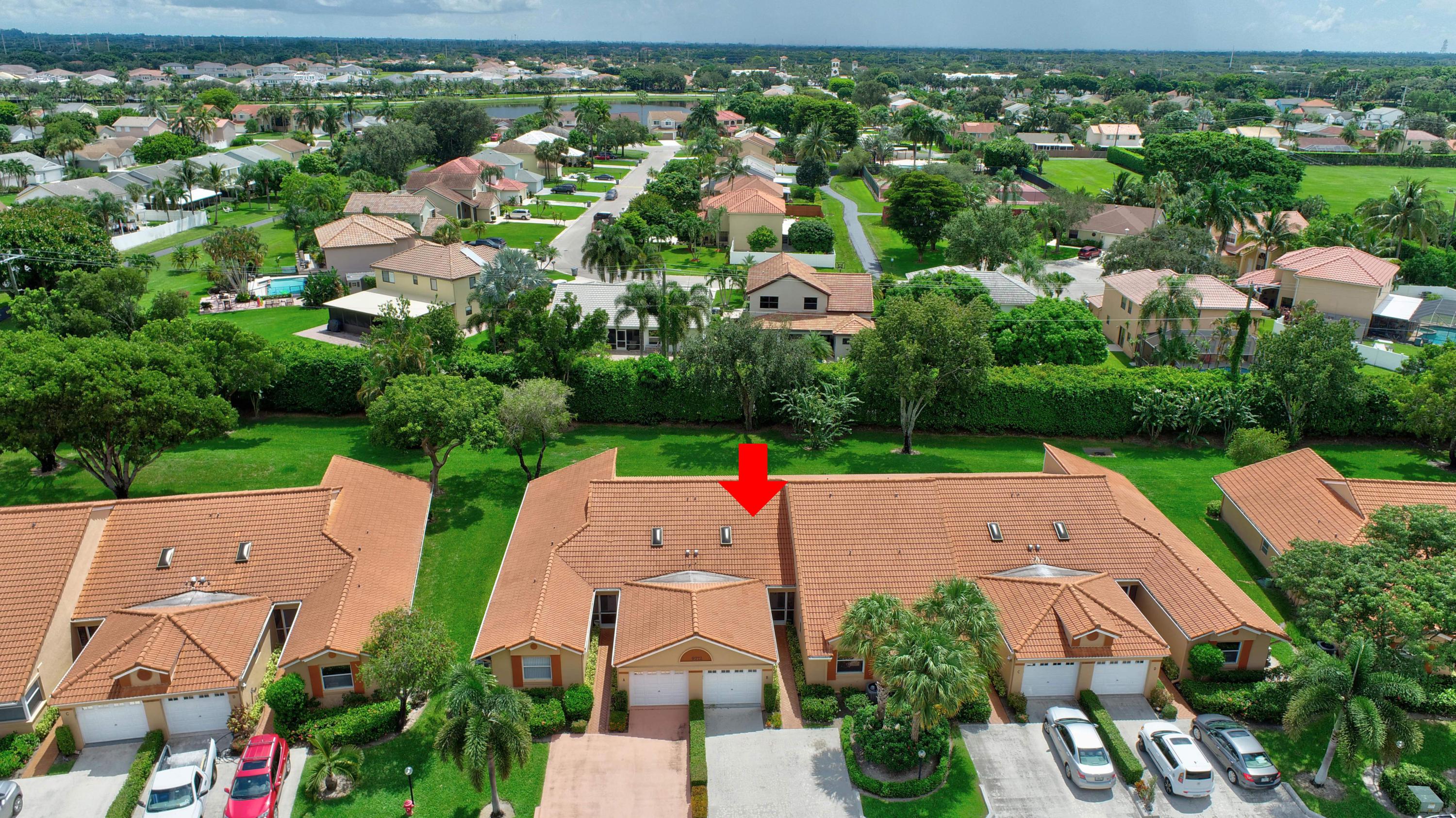 2/2 in Palm Isles for sale 189,900