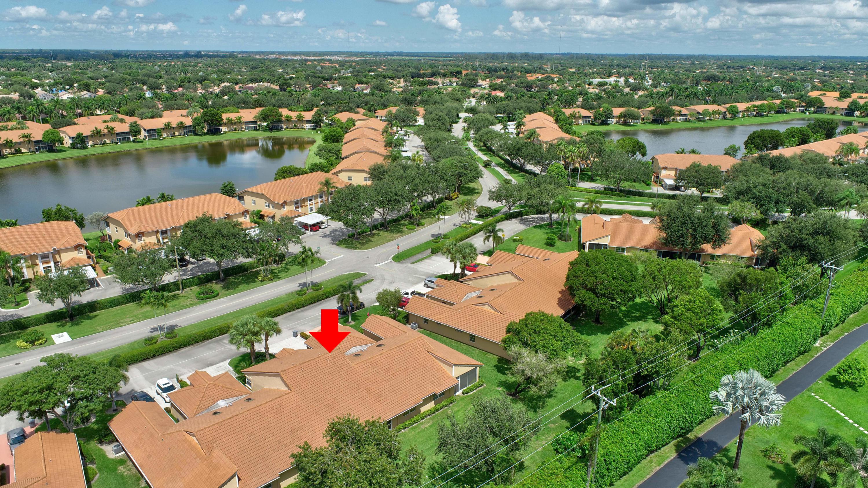 2/2 in Palm Isles for sale 189,900