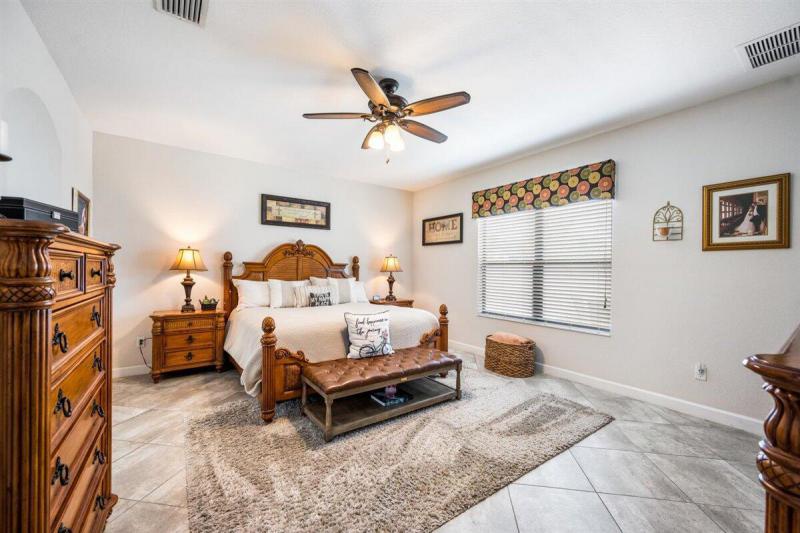 4/3.1 in Silverwood Estates for sale 590,000