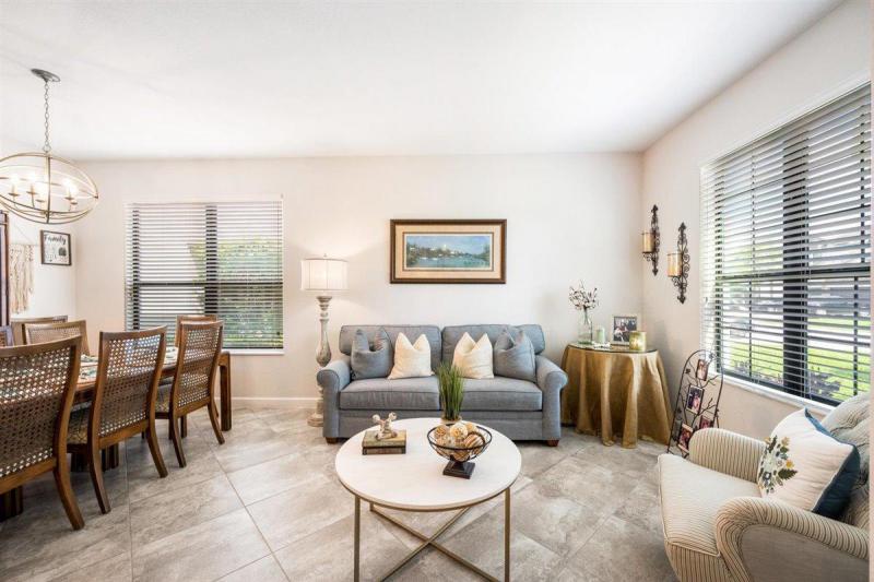 4/3.1 in Silverwood Estates for sale 590,000