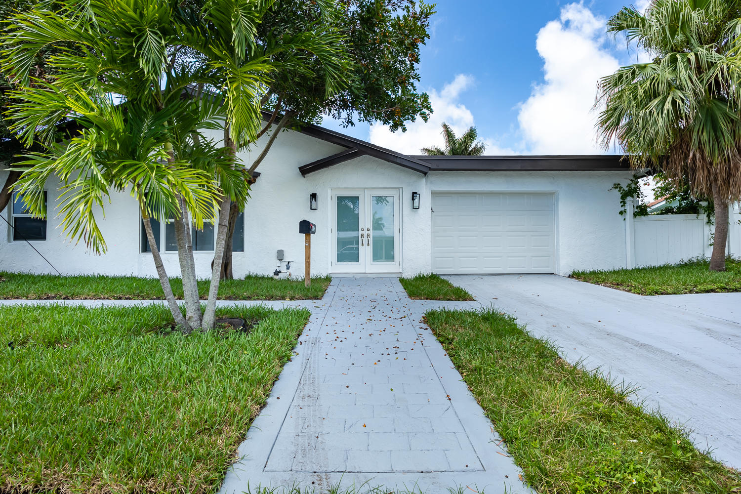 EASTWAY 7 properties for sale, Deerfield Beach,33441 FL. Boca Agency