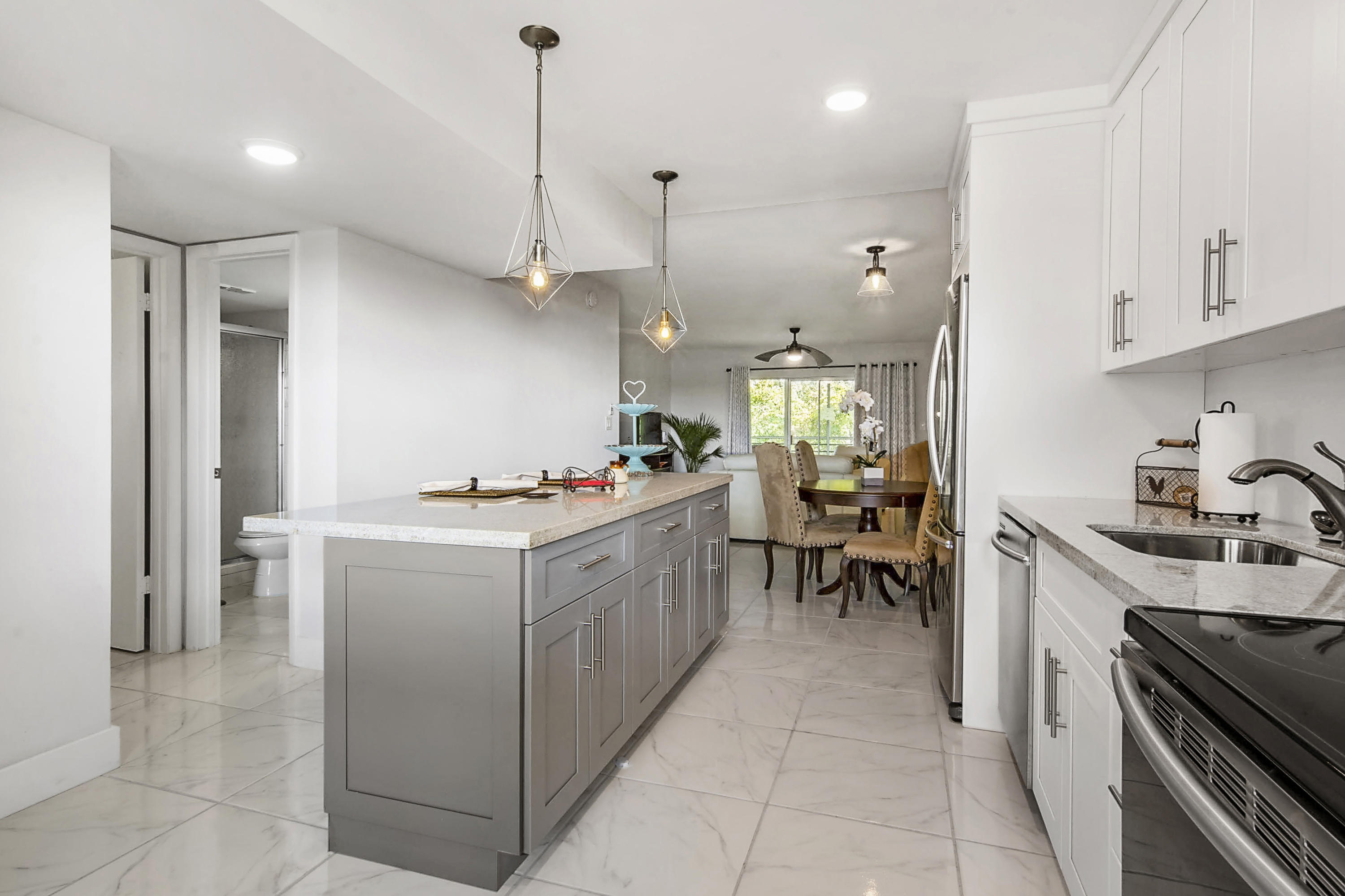 FAIRWAYS OF TAMARAC 4 properties for sale, Tamarac,33321 FL. Boca Agency Real Estate.