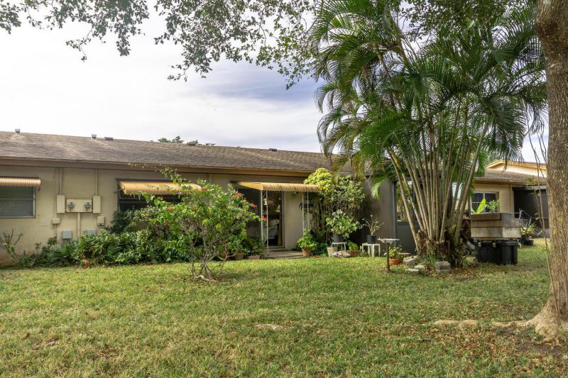 2/2 in Delray Villas III at Delray Villas for sale 160,000