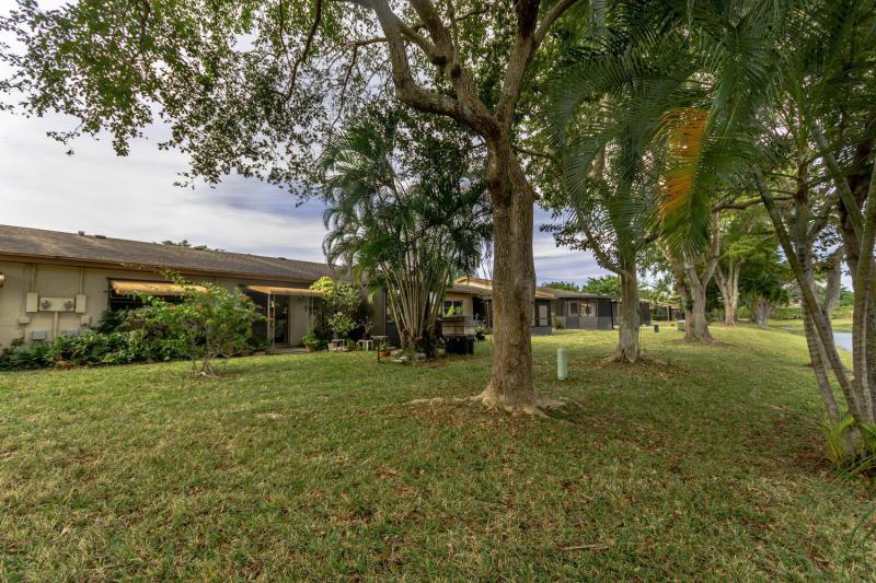 2/2 in Delray Villas III at Delray Villas for sale 160,000