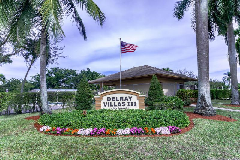 2/2 in Delray Villas III at Delray Villas for sale 160,000