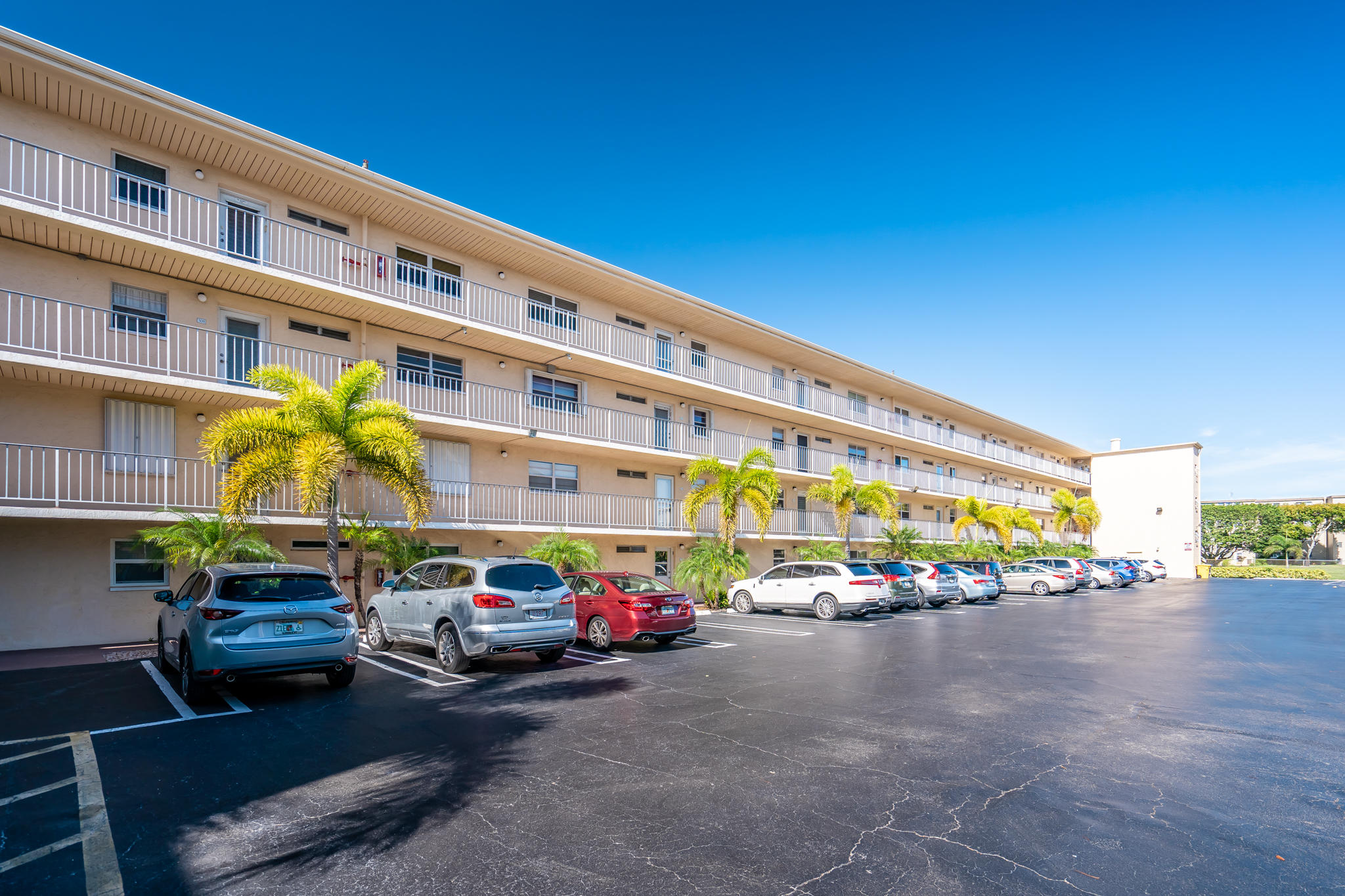 VILLAGE ROYALE GREEN 10 properties for sale, Boynton Beach,33435 FL