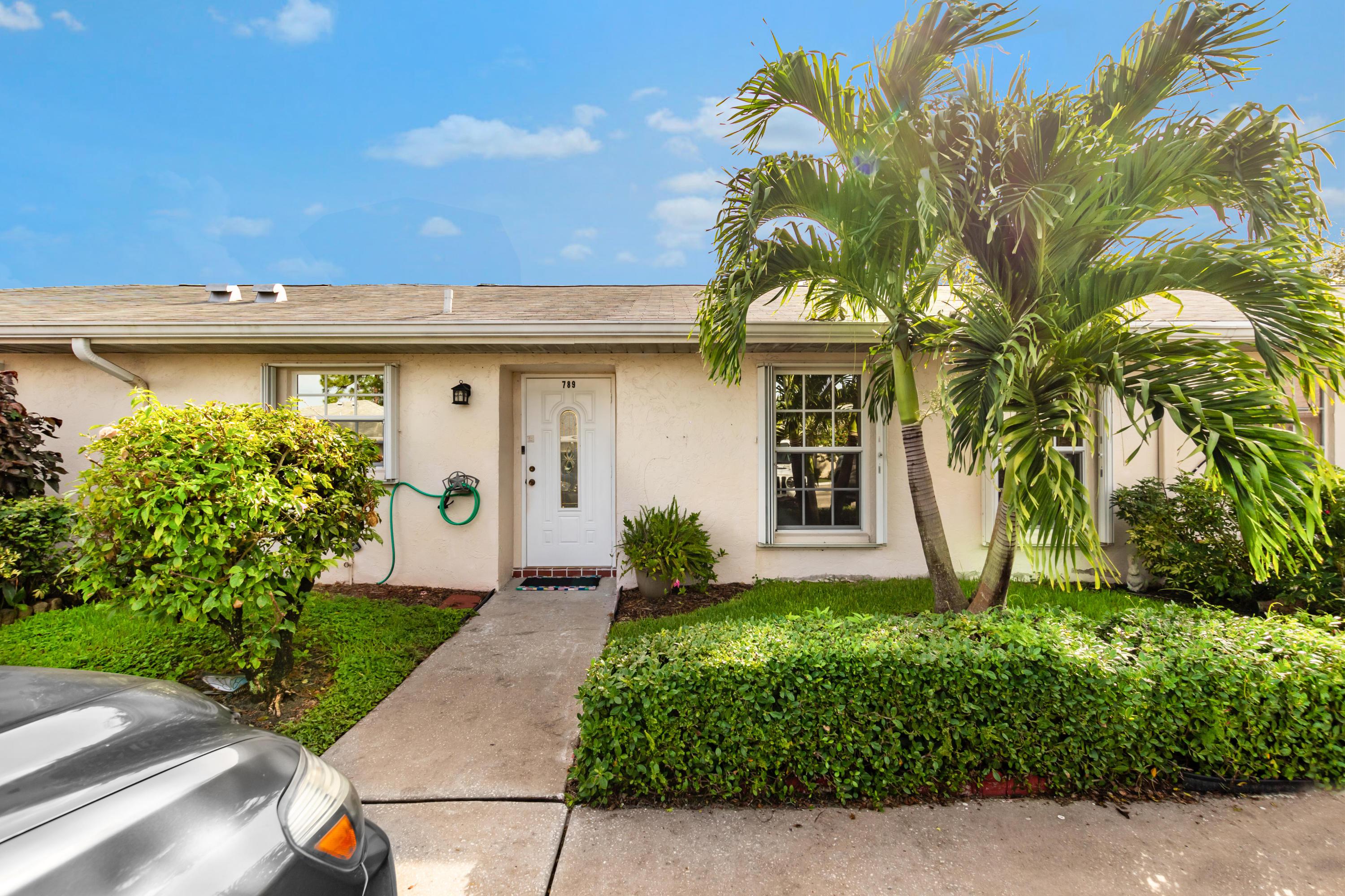 covered bridge 11 properties for sale, Lake Worth,33467 FL. Boca