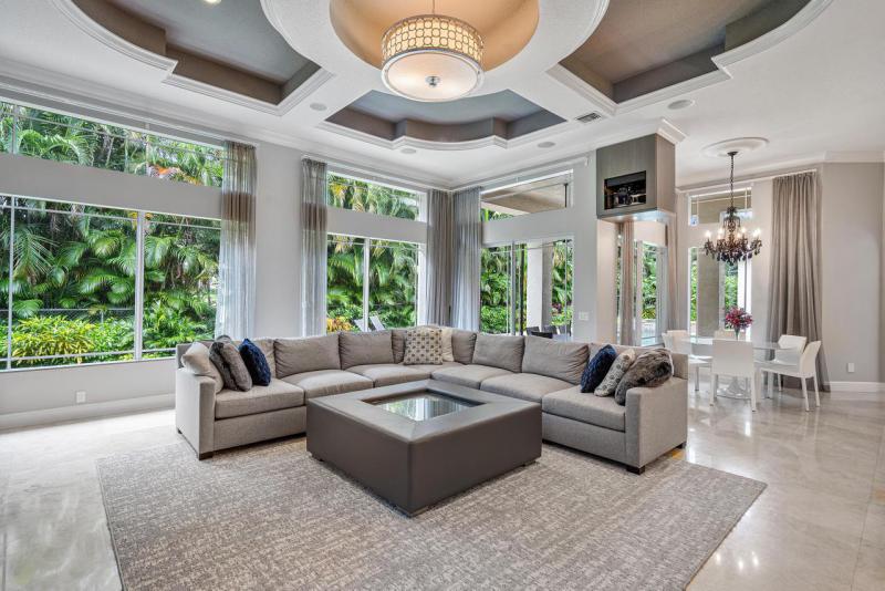 5/6.1 in Woodfield Hunt Club for sale 1,975,000