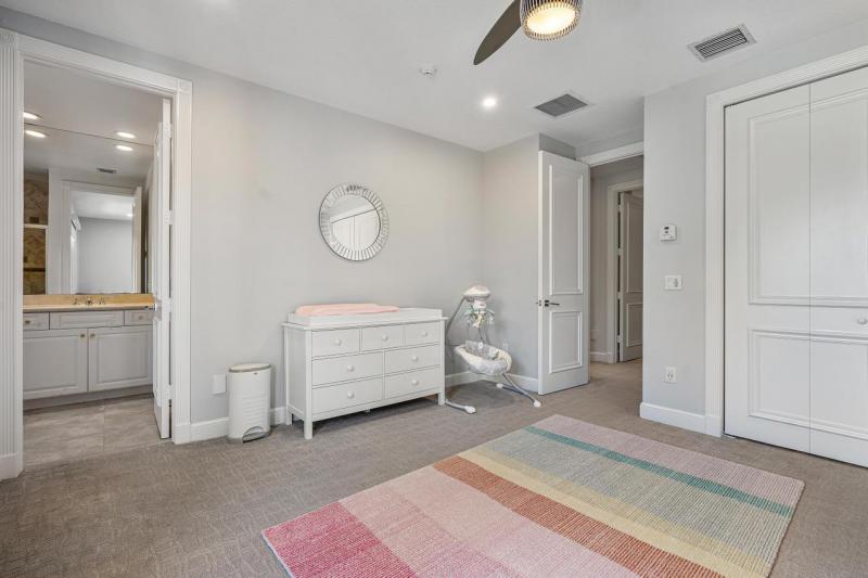 5/6.1 in Woodfield Hunt Club for sale 1,975,000