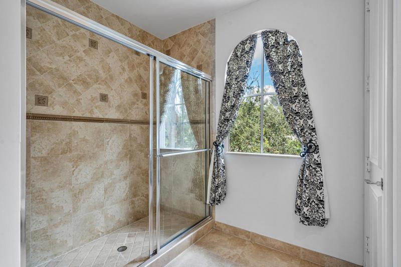 5/6.1 in Woodfield Hunt Club for sale 1,975,000