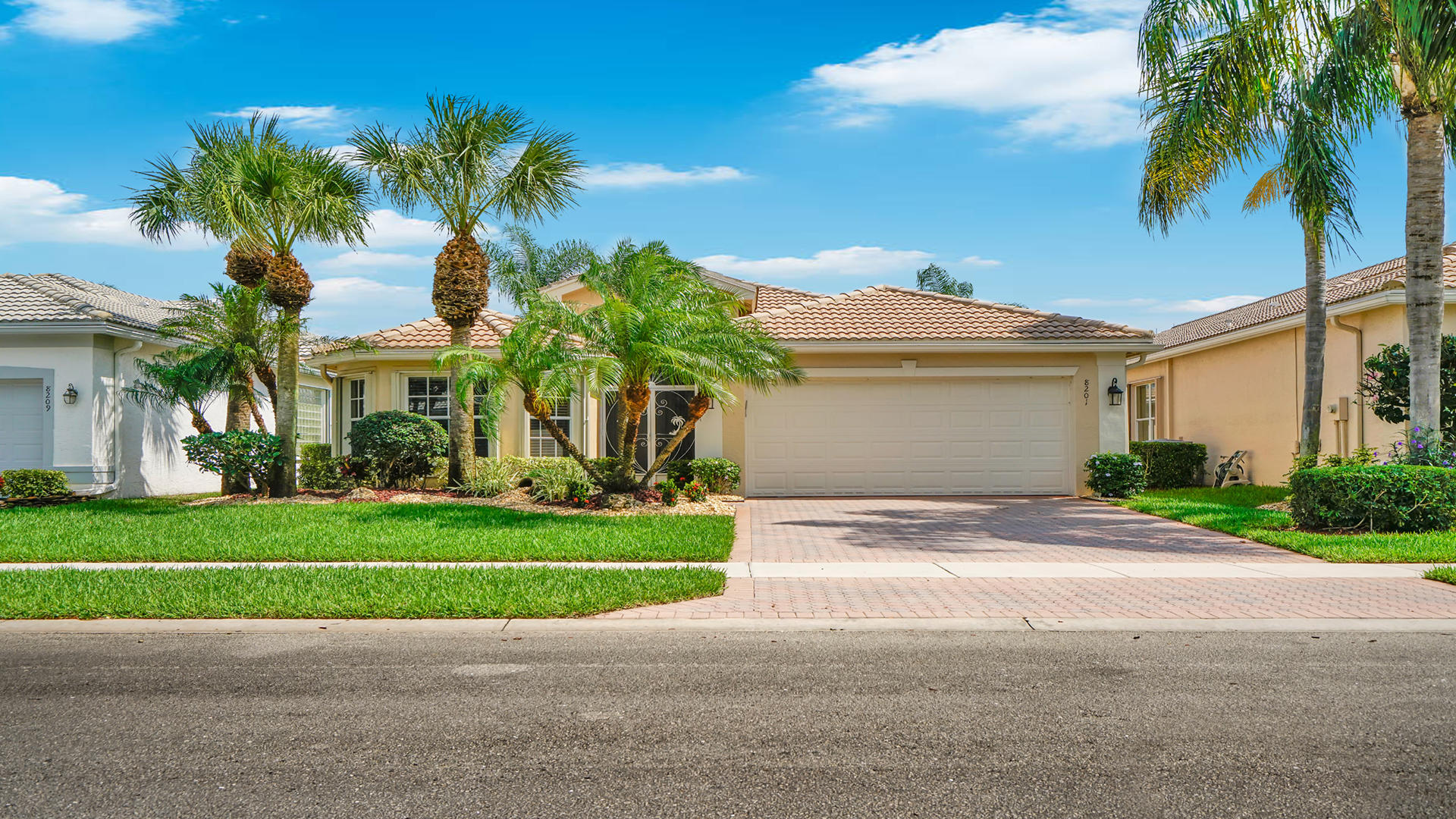 VALENCIA SHORES 20 properties for sale, Lake Worth,33467 FL. Boca