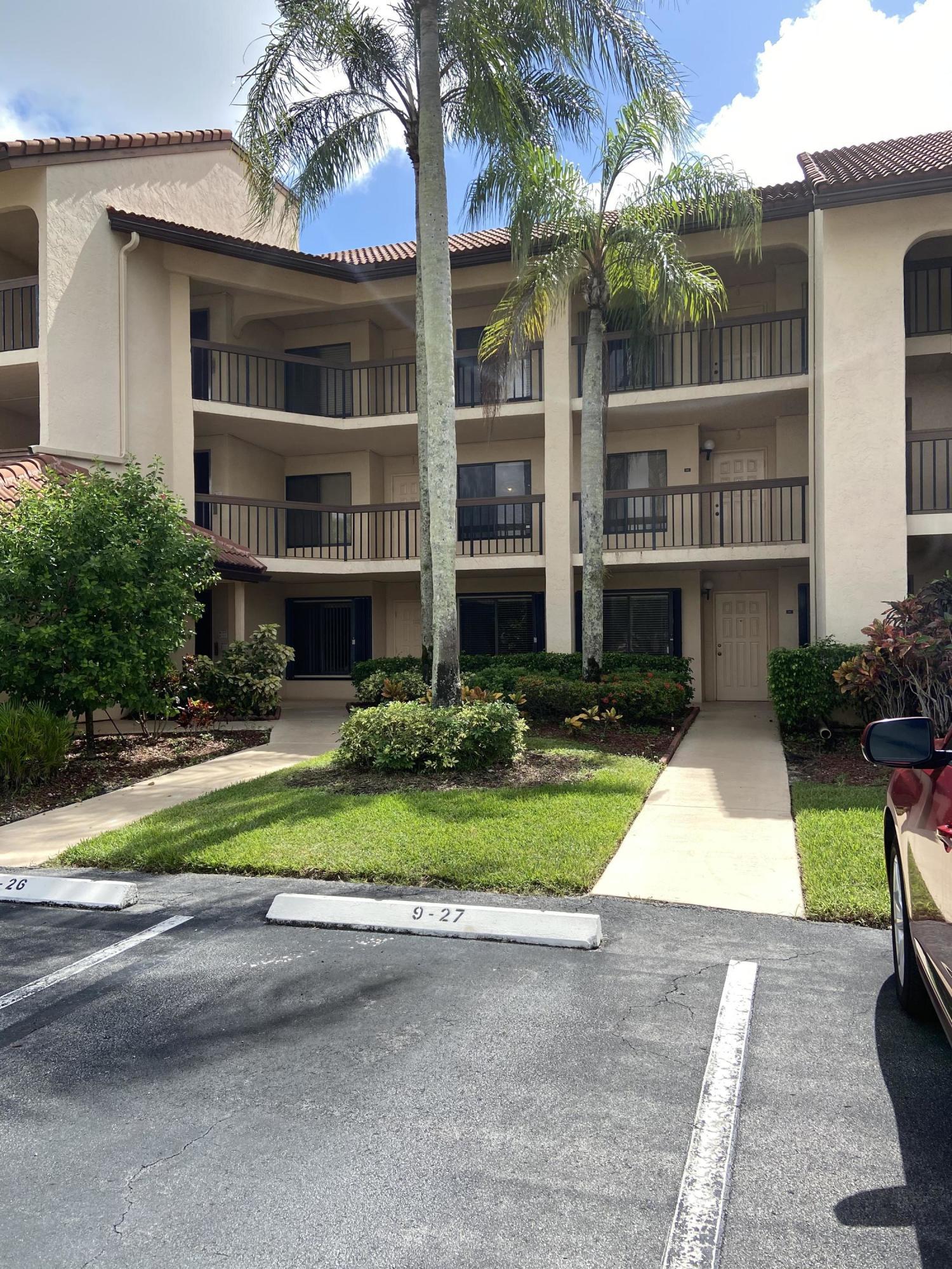 MLS R10663687 in BANYAN SPRINGSBANYAN SPRINGS, 10110 CEDAR POINT BLVD