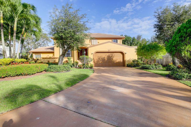 LAKE CHARLESTON 10 properties for sale, Lake Worth,33467 FL. Boca