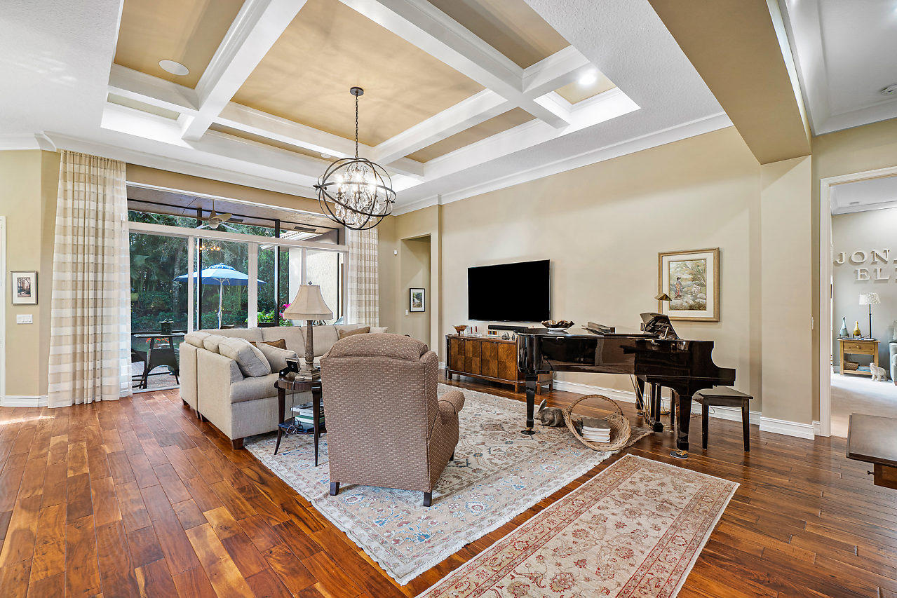 4/3.1 in Valencia Reserve for sale 660,000