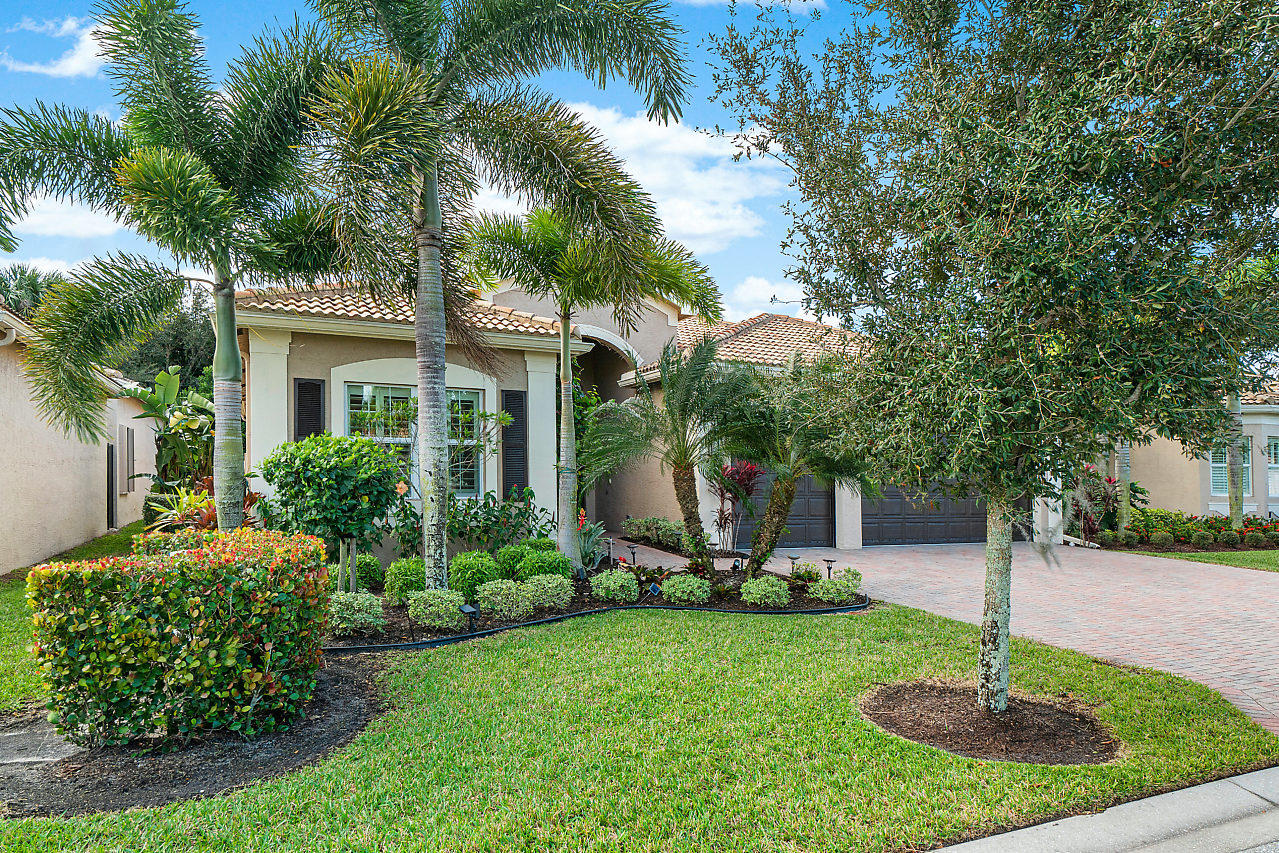 4/3.1 in Valencia Reserve for sale 660,000