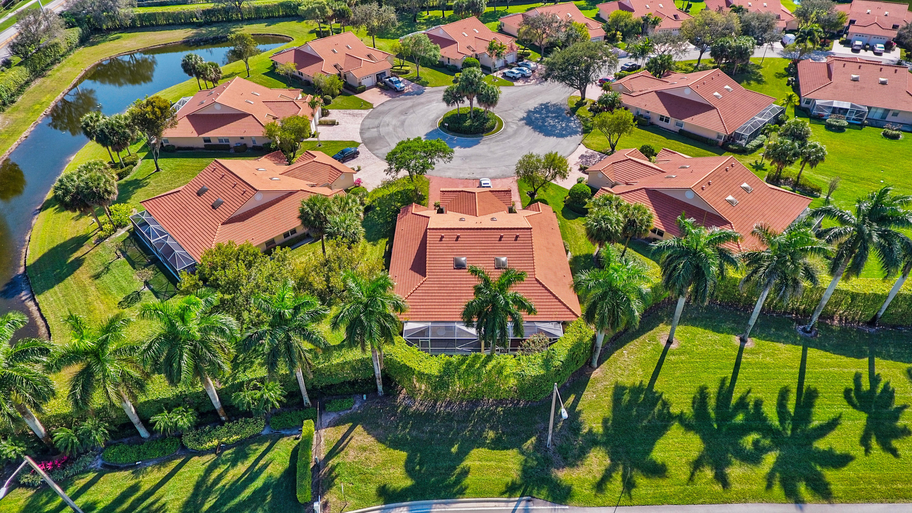 2/2 in Palm Isles for sale 224,900