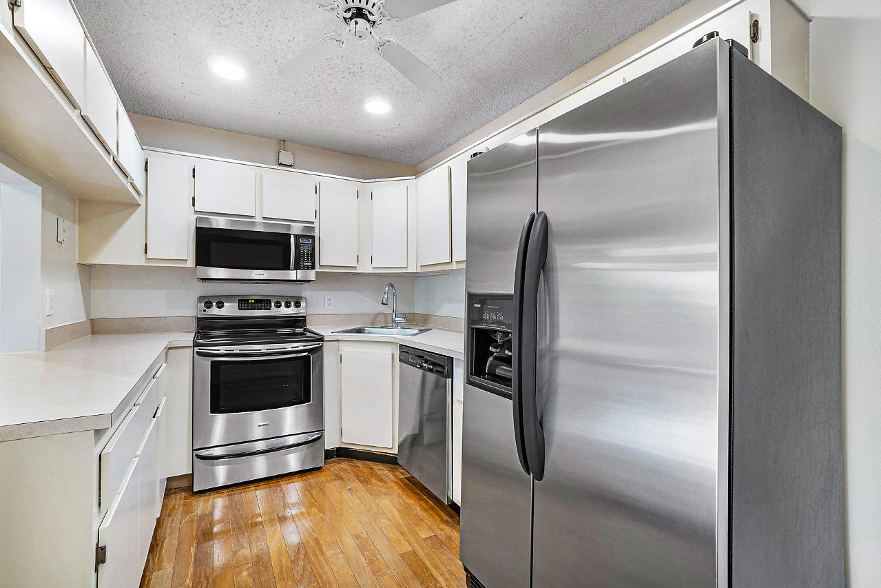 Pine Ridge At Delray Beac 3 properties for sale, Delray Beach,33446 FL. Boca Agency Real Estate.