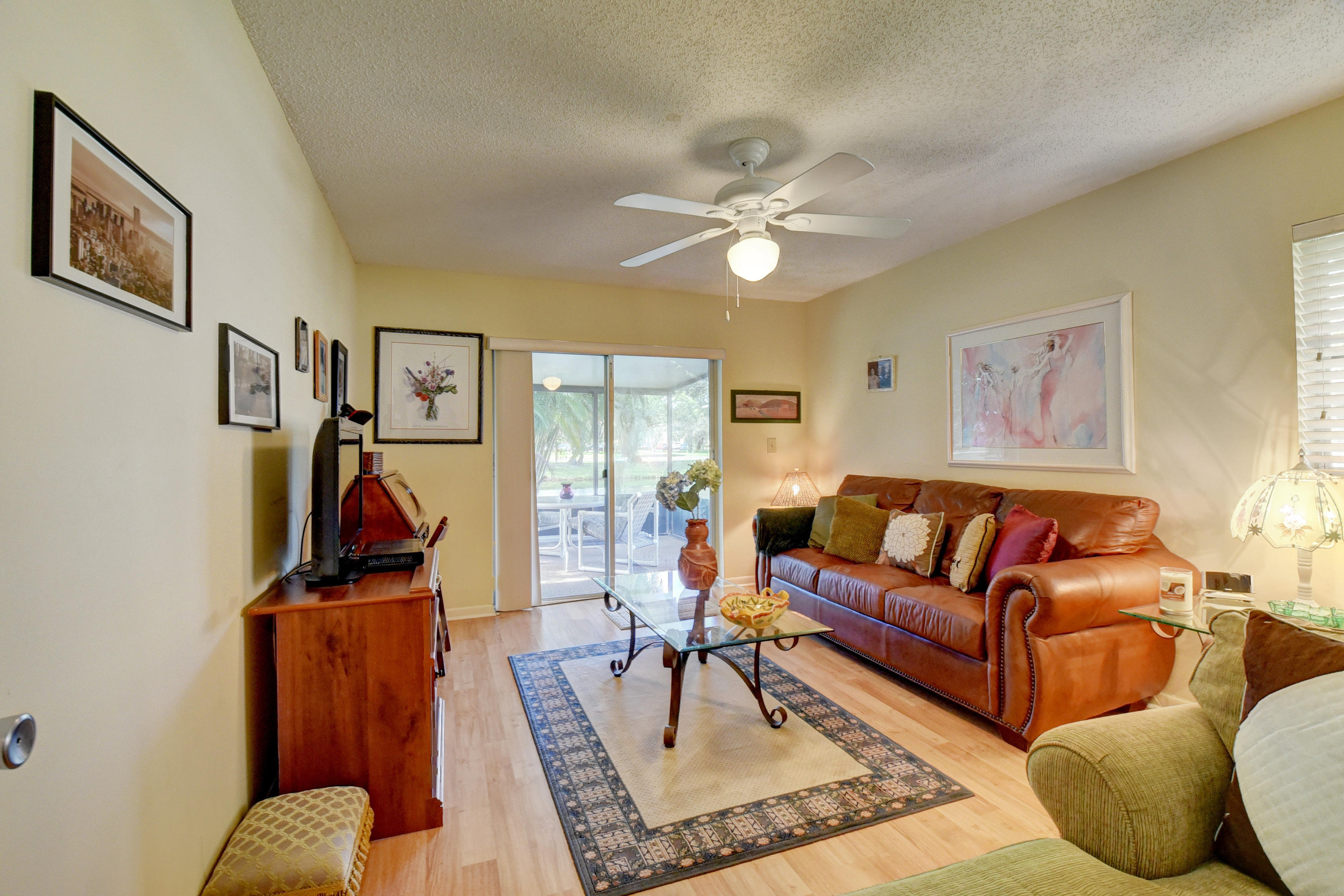 2/2 in Delray Villas III at Delray Villas for sale 171,900