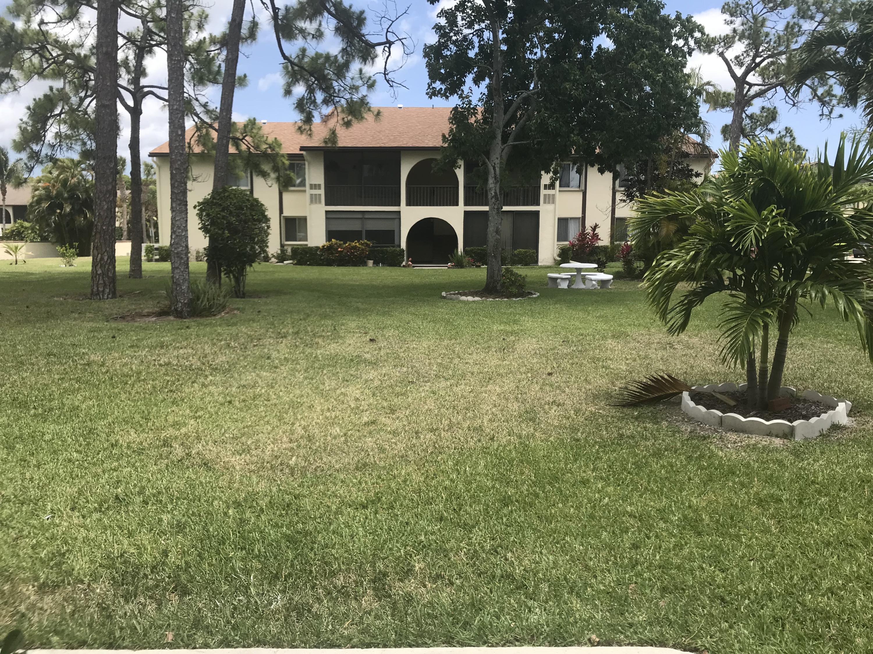 Pine Ridge 51 properties for sale, Green Acres,33463 FL. Boca Agency