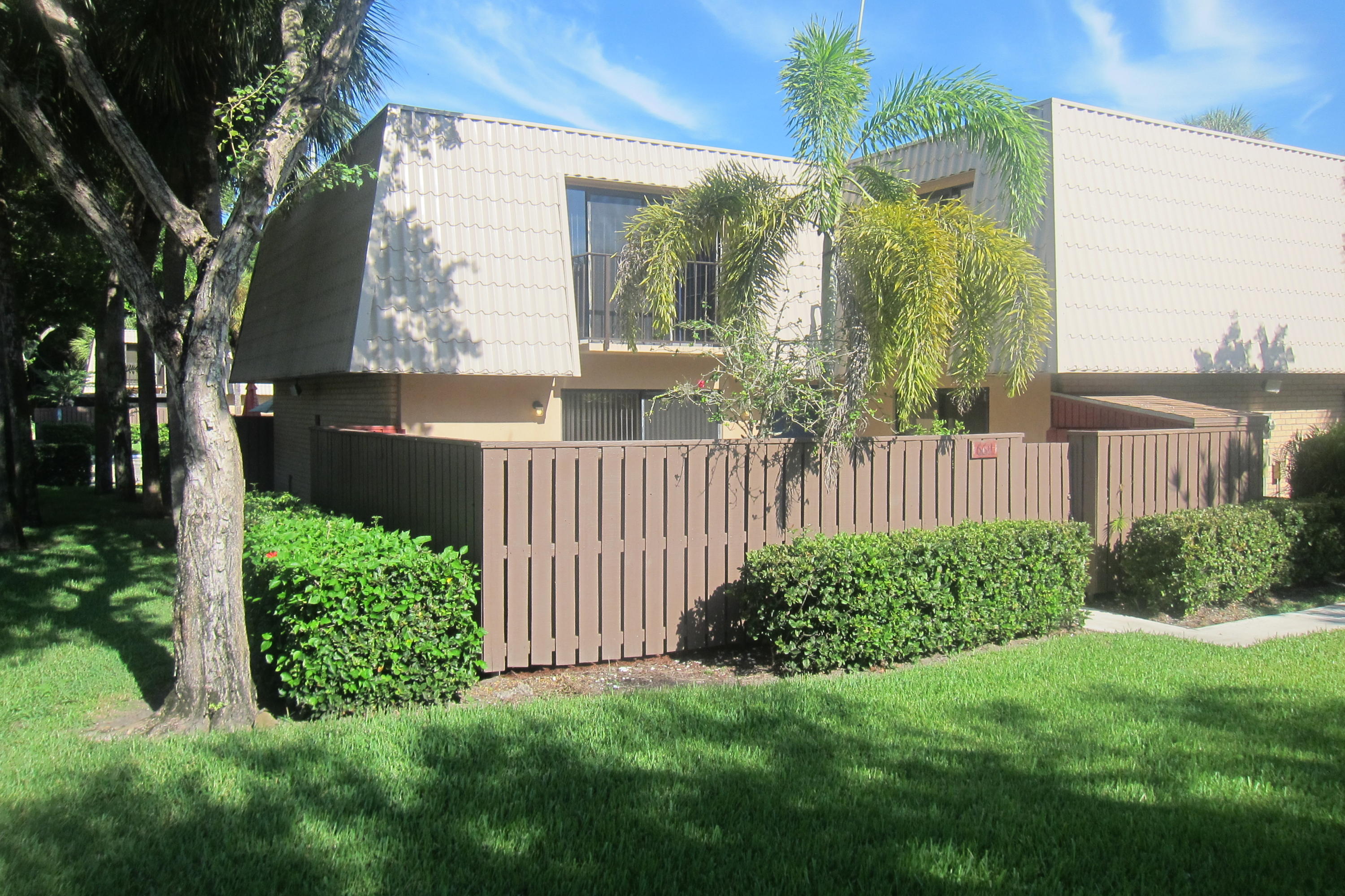 VILLAGE OF SANDALWOO 31 properties for sale, West Palm Beach,33409 FL