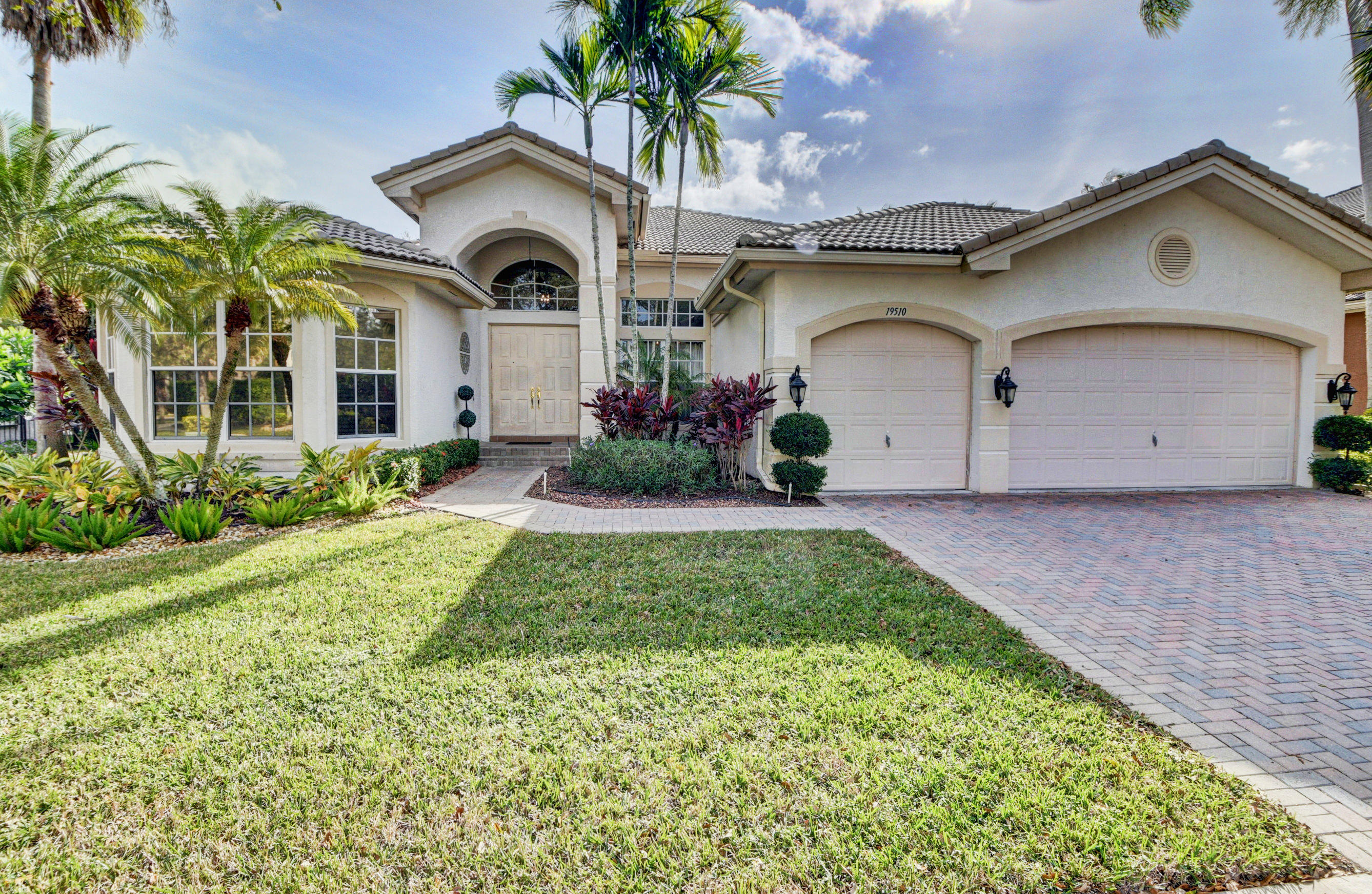 SATURNIA 14 properties for sale, Boca Raton,33498 FL. Boca Agency