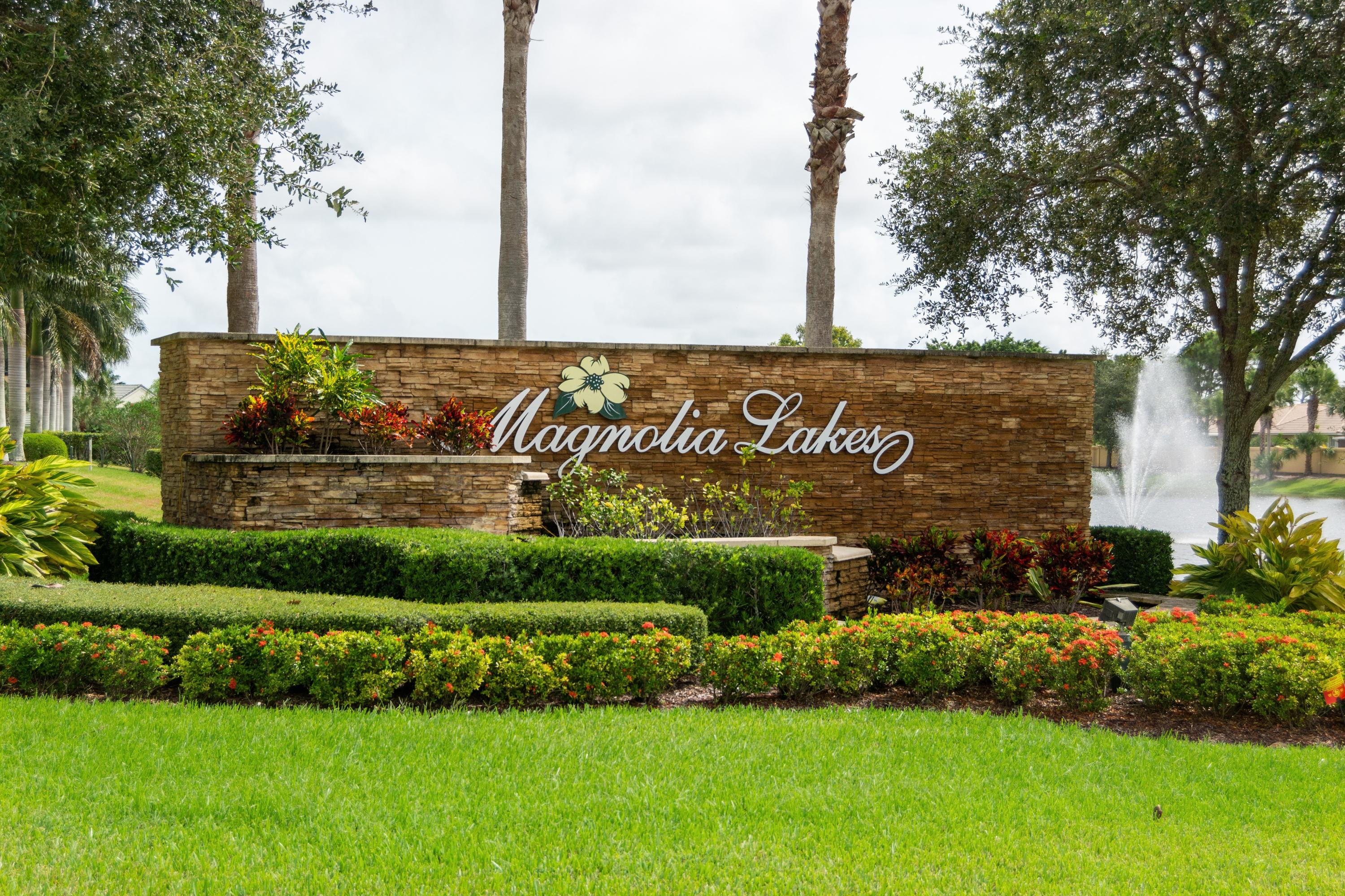 3/2 in Magnolia Lakes for sale 259,000