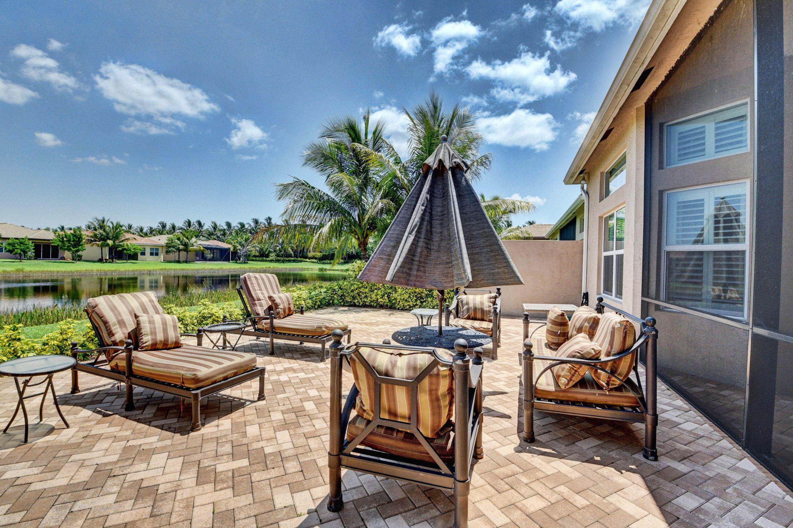 3/3 in Valencia Cove for sale 699,000