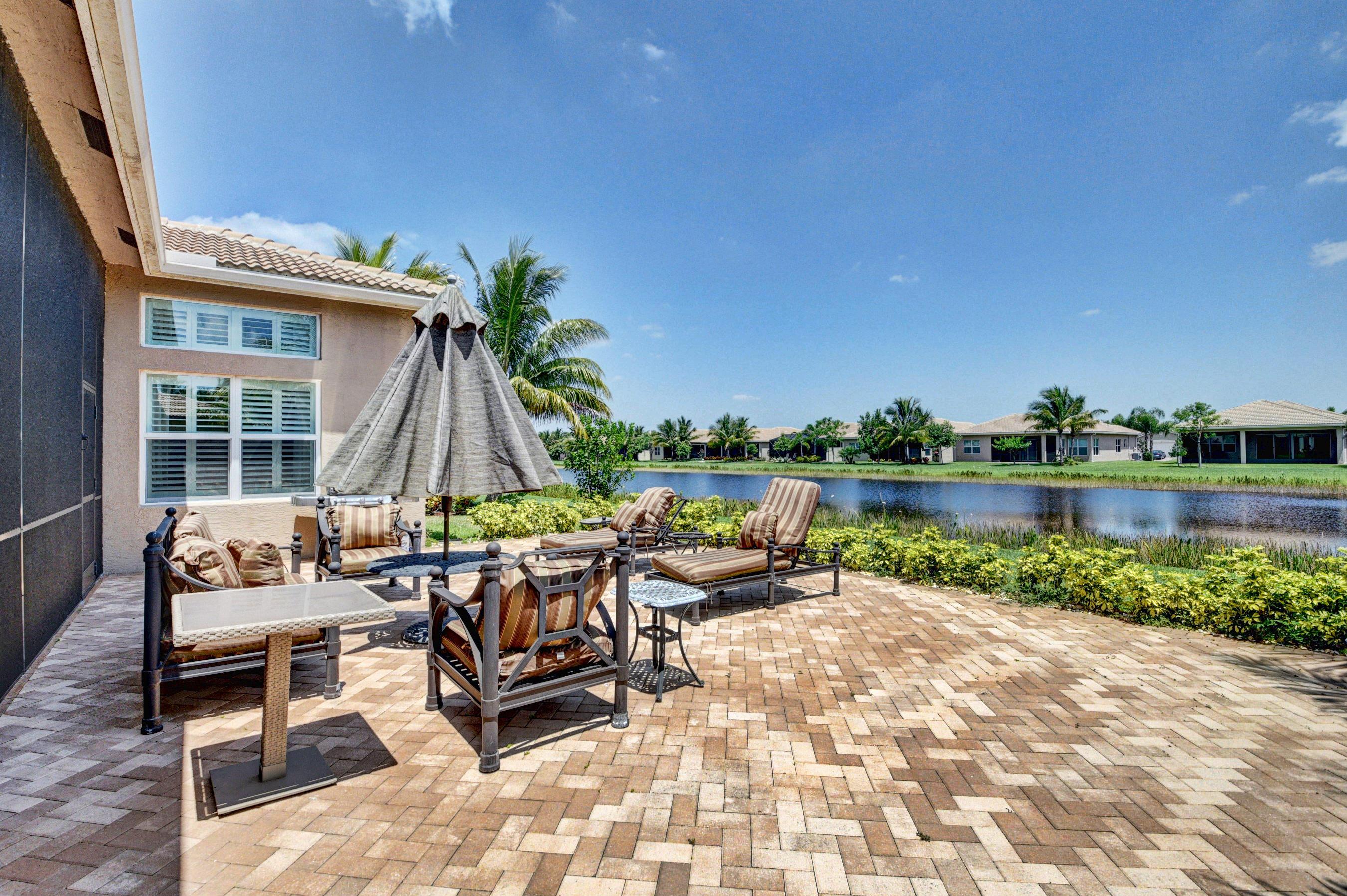 3/3 in Valencia Cove for sale 699,000