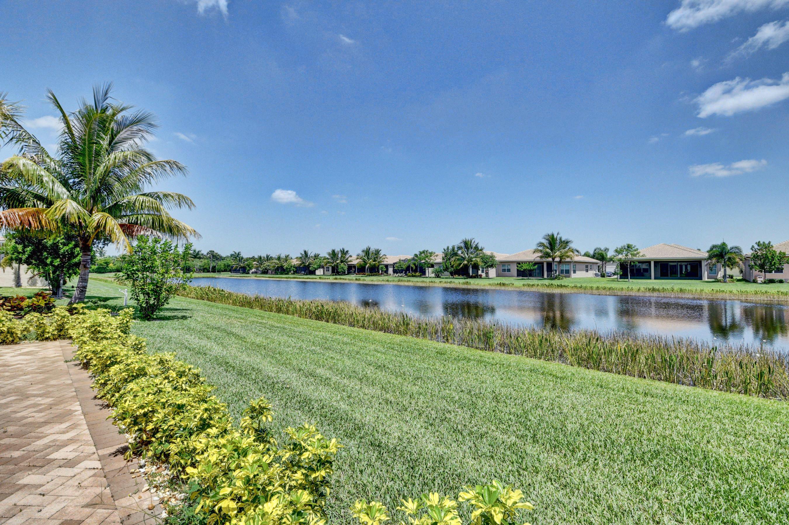 3/3 in Valencia Cove for sale 699,000