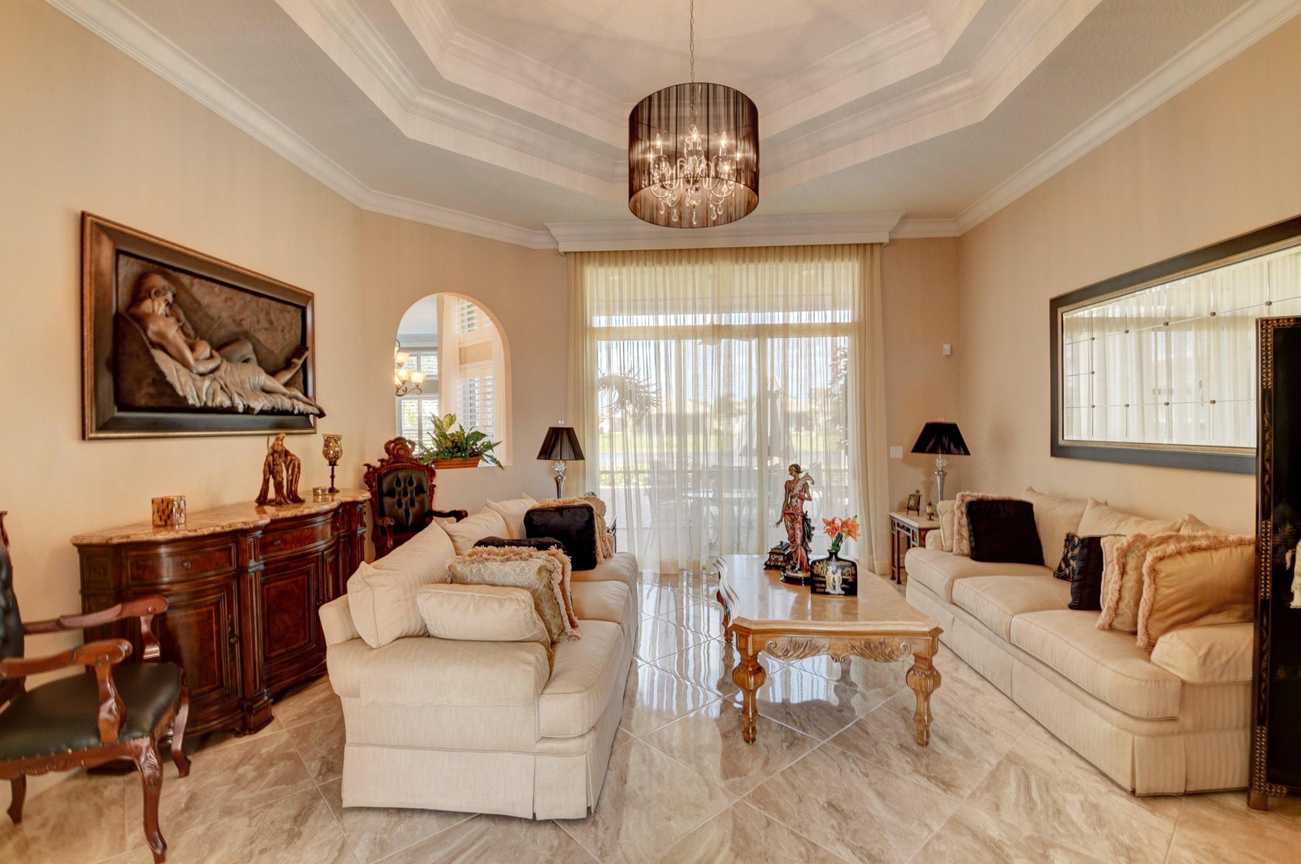 3/3 in Valencia Cove for sale 699,000