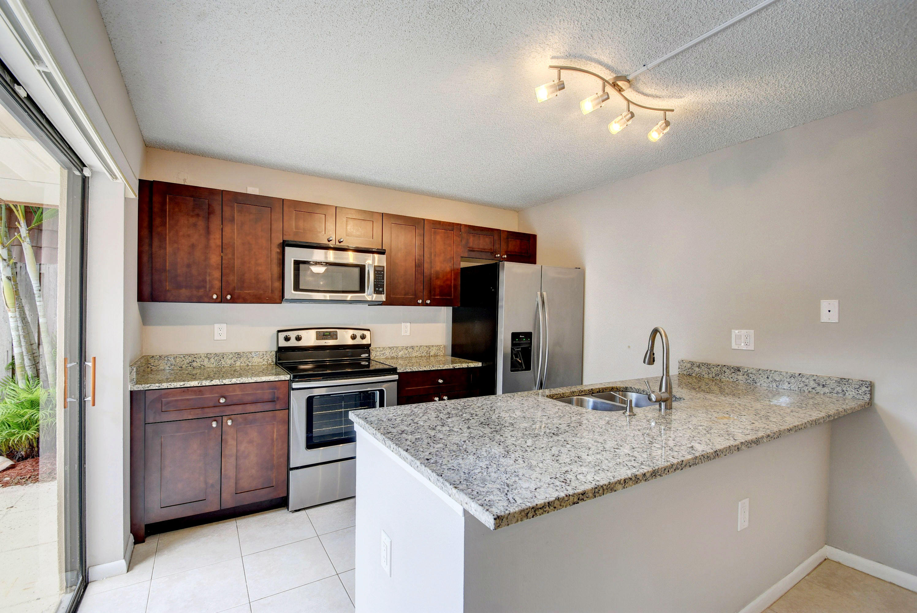 WATERSIDE 7 properties for sale, West Palm Beach,33409 FL. Boca