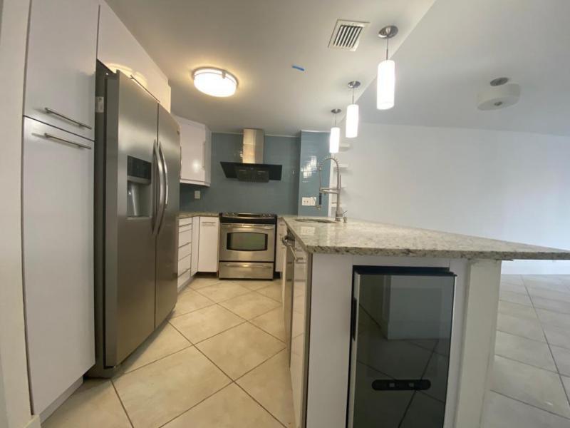 LE CHATEAU ROYAL CONDO 5 properties for sale, South Palm Beach,33480