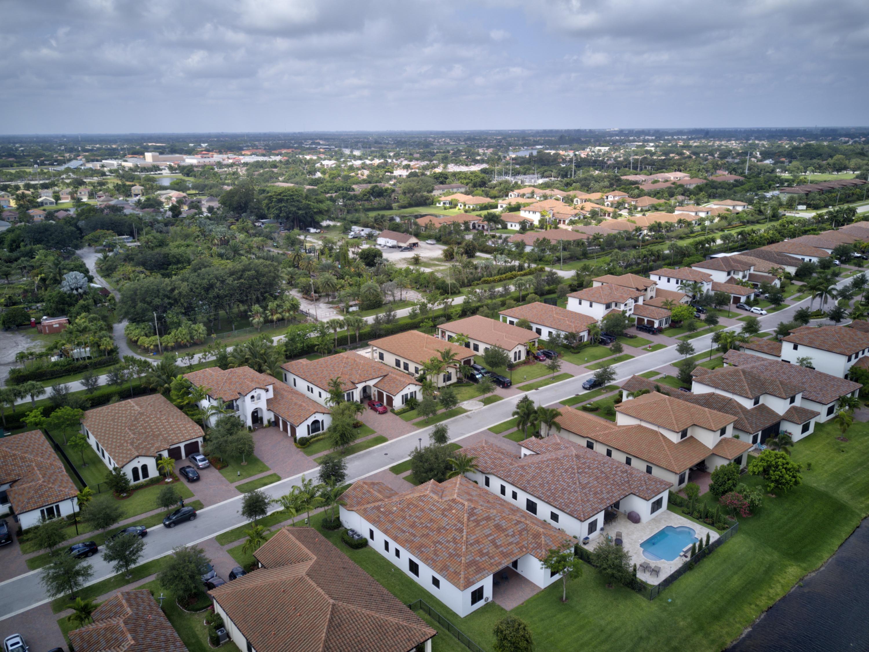 4/3.1 in Osprey Oaks for sale 475,000