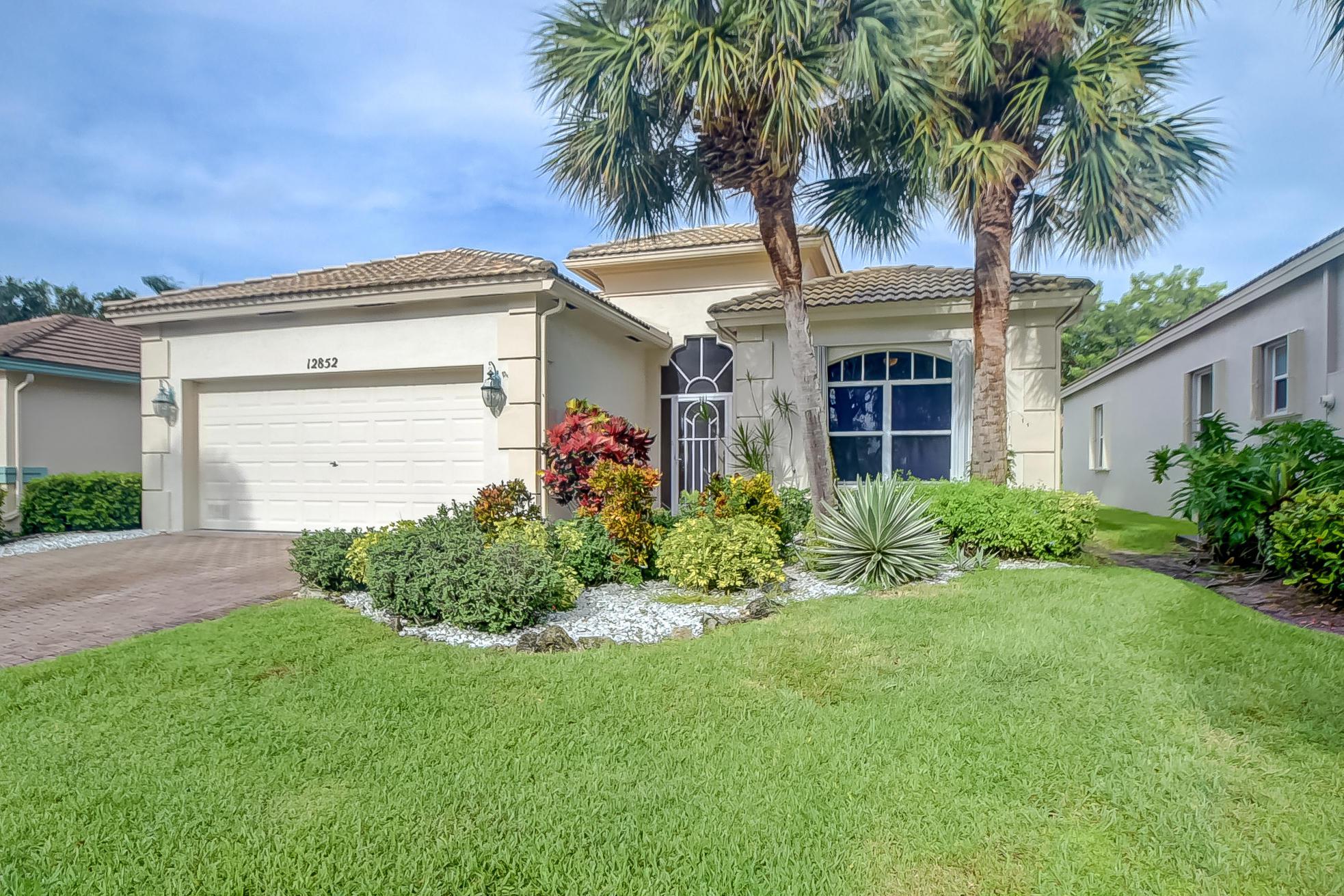 2/2 in Regency Cove North at Coral Lakes for sale 299,000